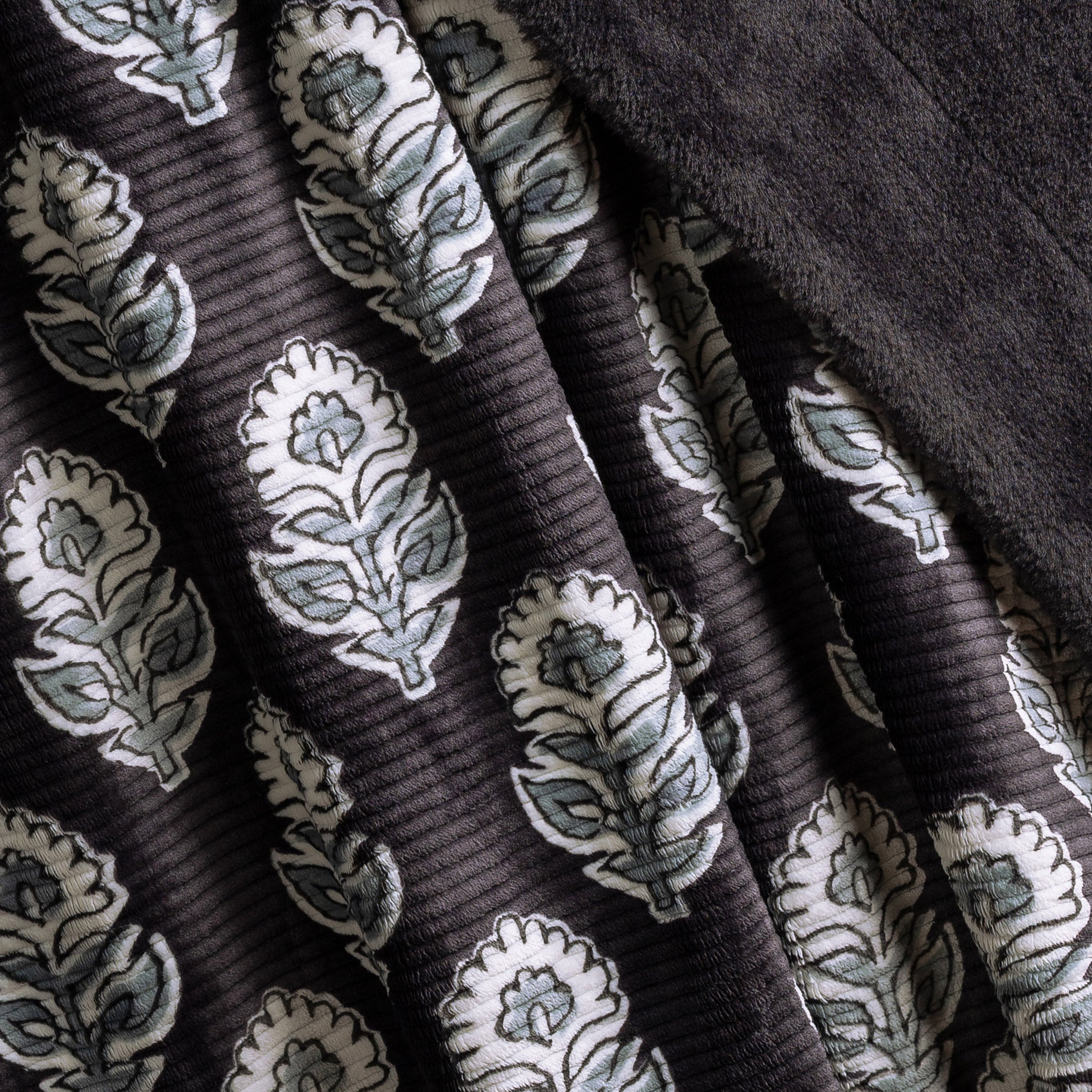 Life Comfort Ultimate Textured Throw
