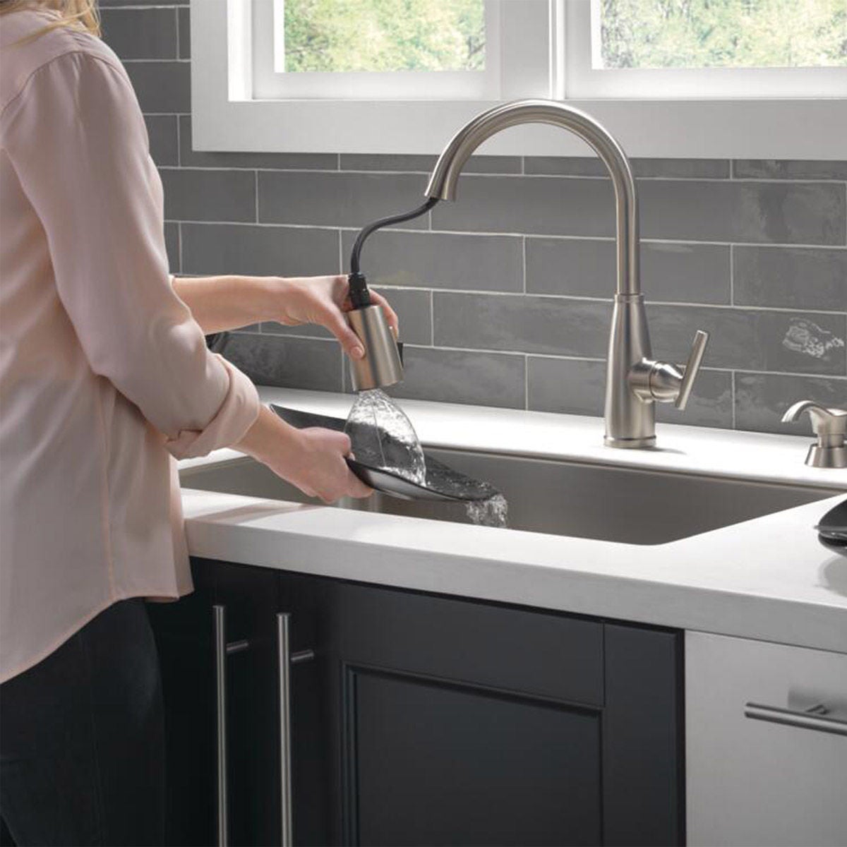 Delta Varos Pull-down Kitchen Faucet