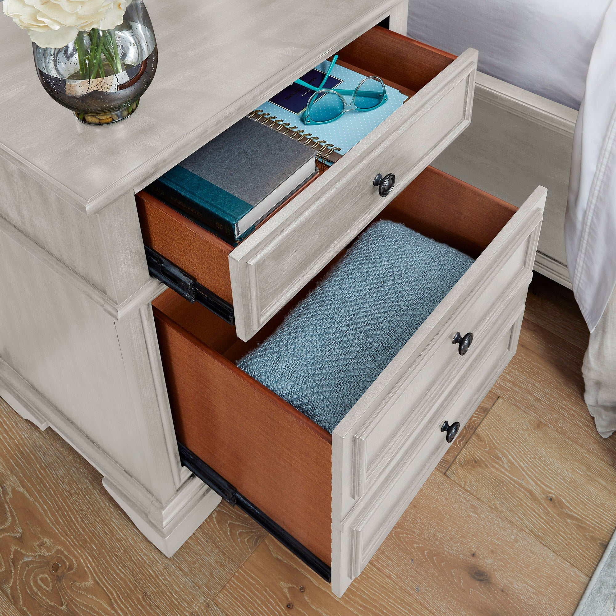Jayla Nightstand