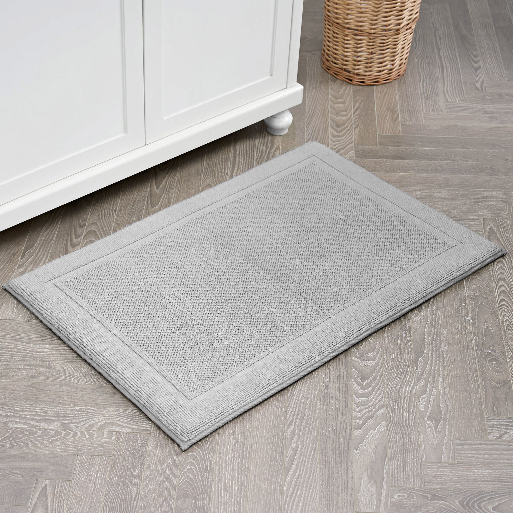 Beaded Memory Foam Bath Mat