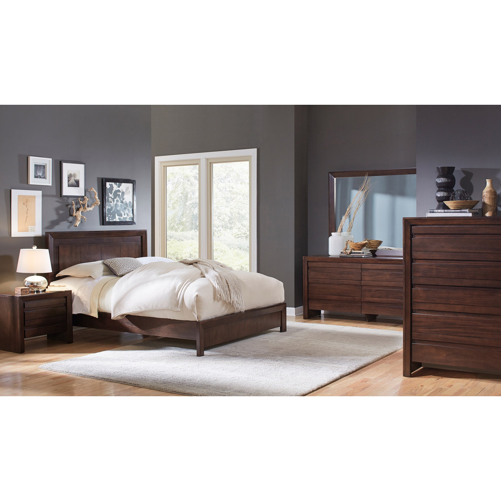 Wakefield Queen Bedroom Collection