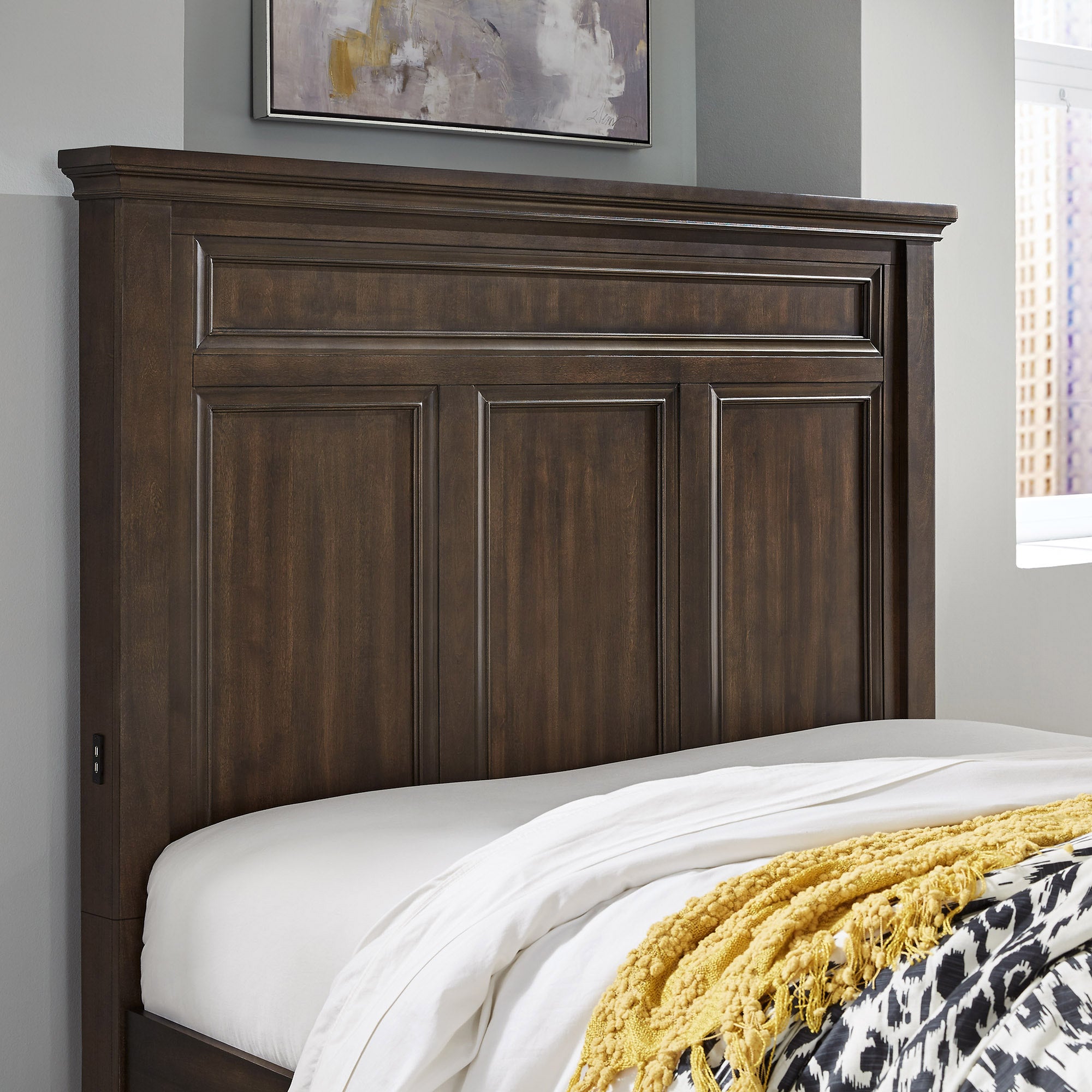 Pacific Grove Queen Storage Bed