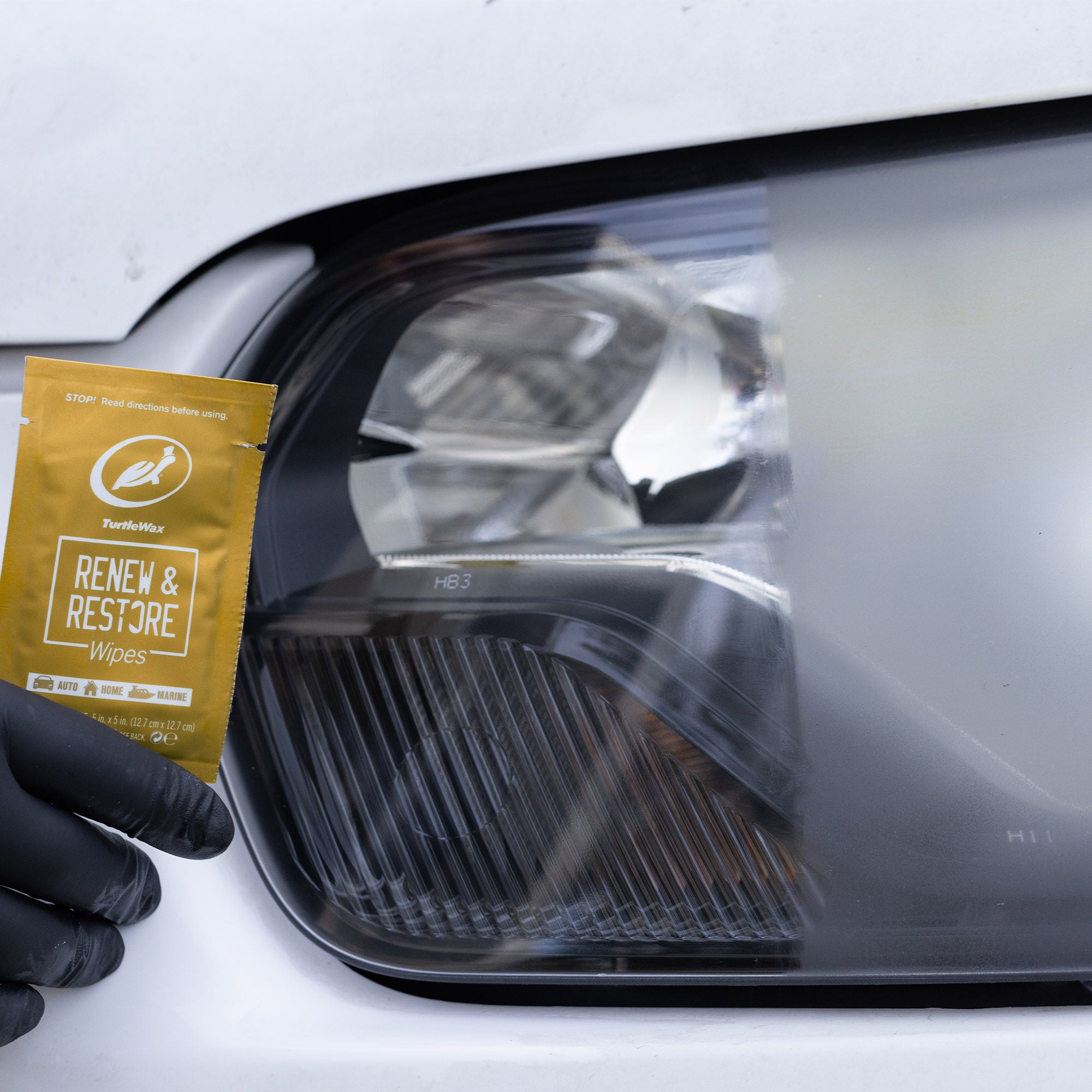 Turtle Wax Renew & Restore Wipes 24-count