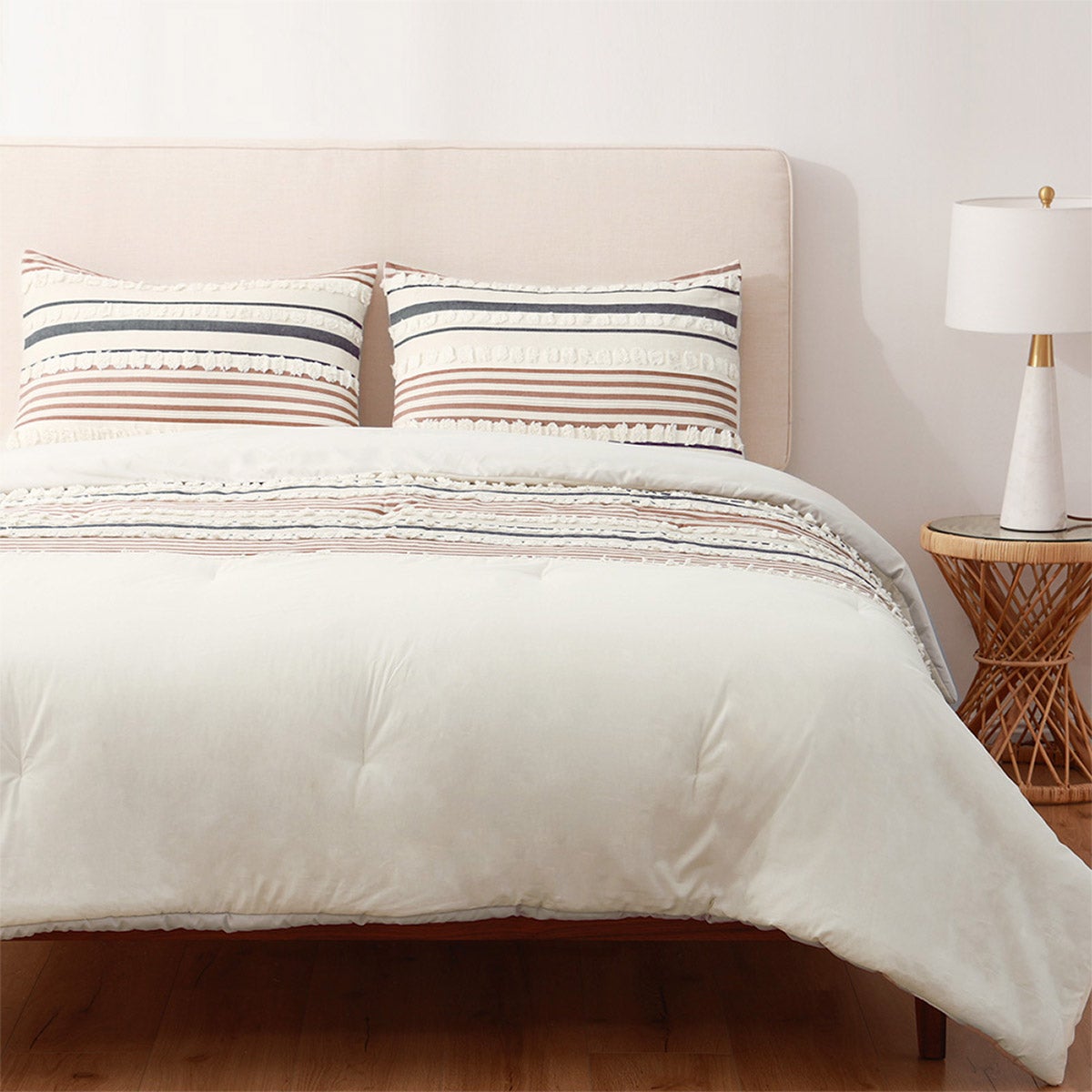 Jasmine Tufted Jacquard 3-piece Comforter Set