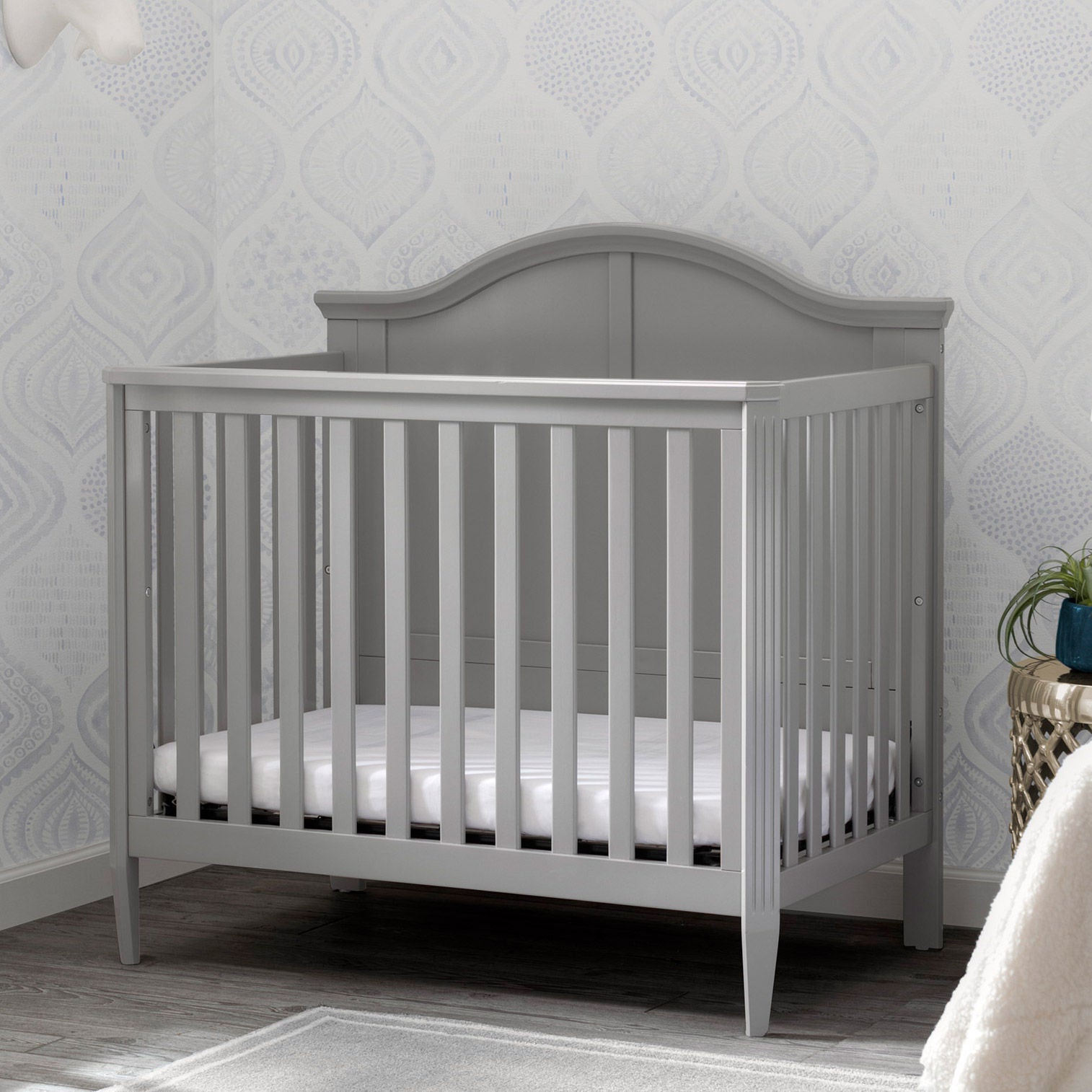 Bailey Mini Baby Crib