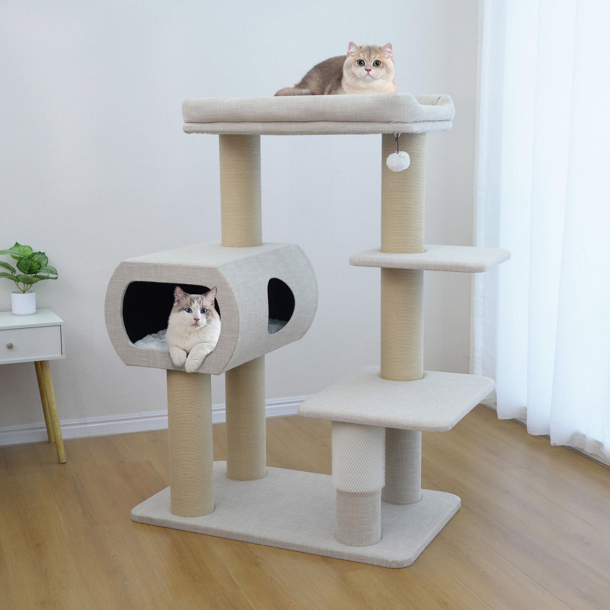 Catry San Marino Maine Coon Cat Tree, With 5 Levels and Condo