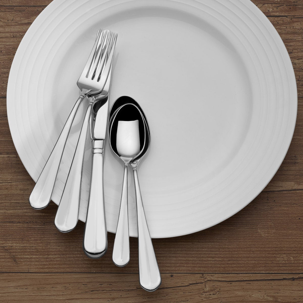 Mikasa Colette 65-piece Stainless Steel Flatware Set