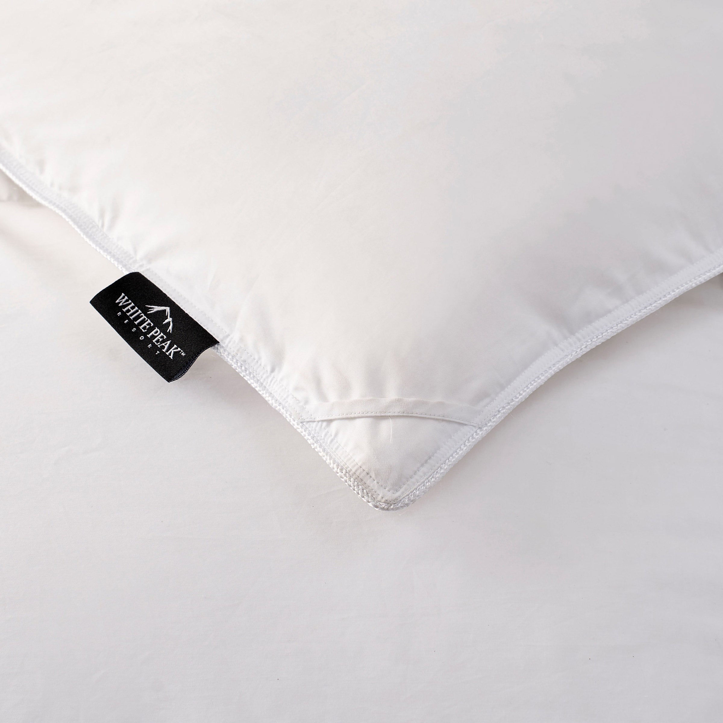 White Peak White Goose Down Comforter