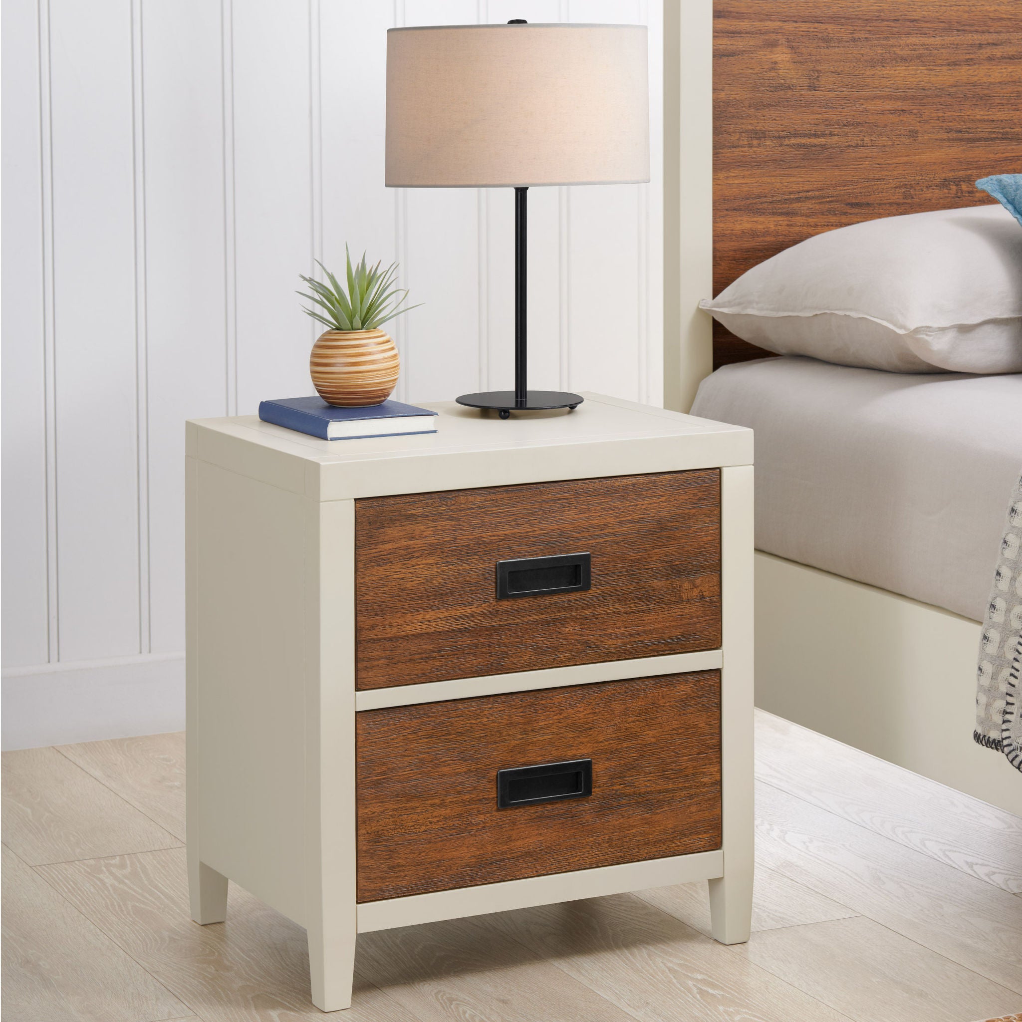 Alpental Bedroom Collection