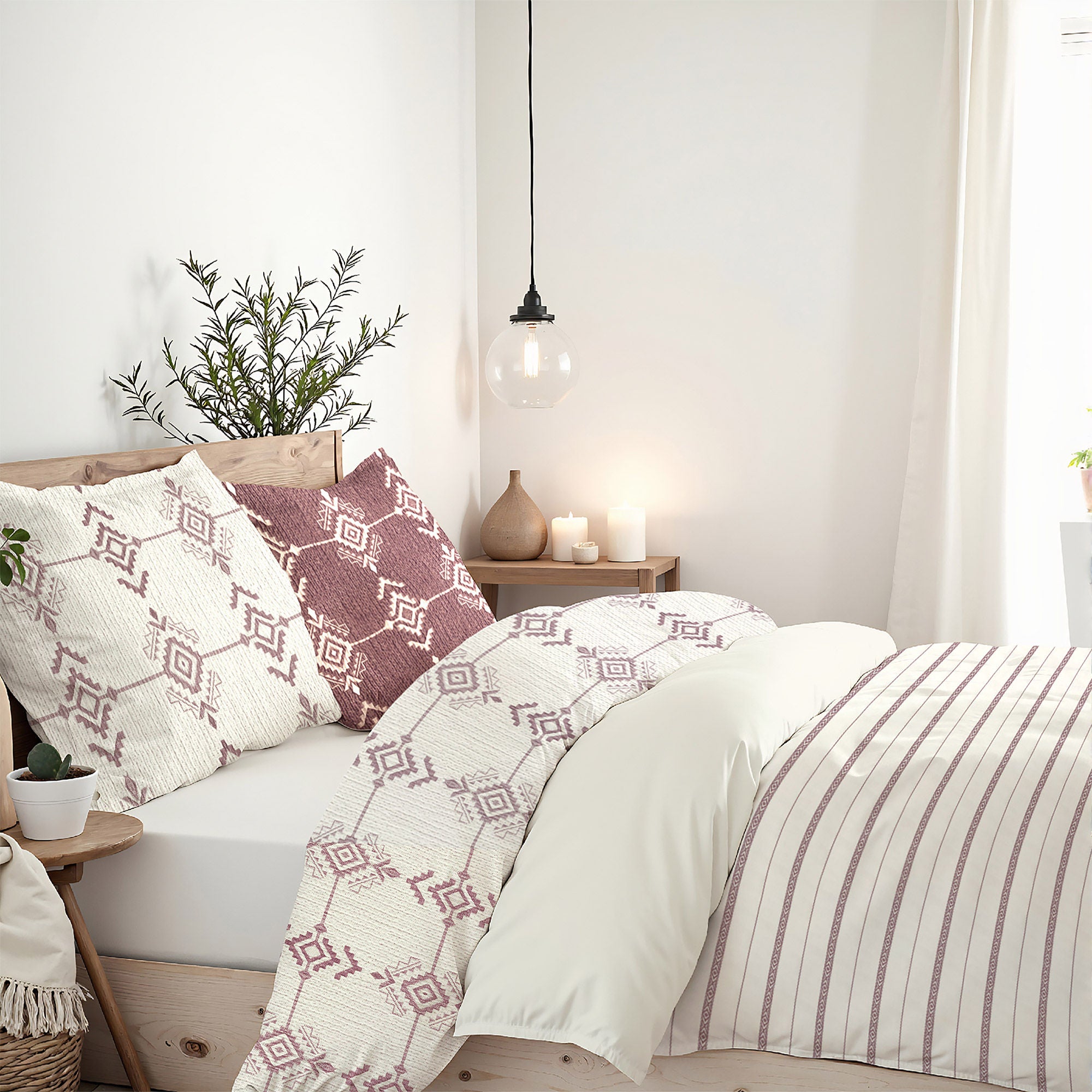 Heritage Threads 4-Piece Coverlet Set with Comforter
