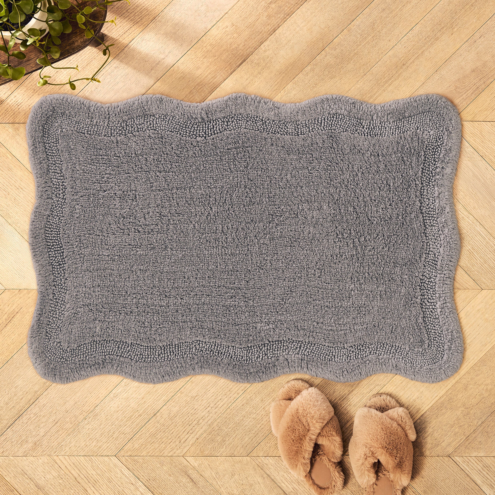 Scallop Bath Rug