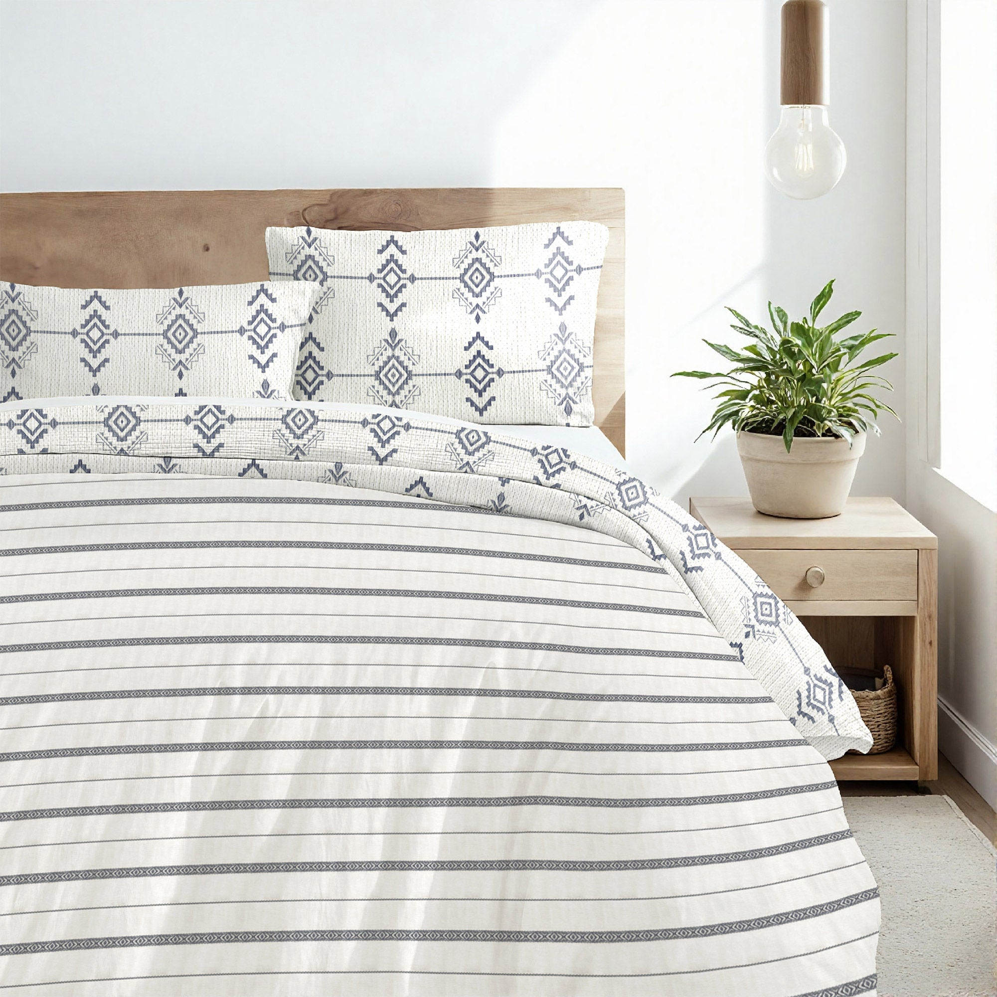 Heritage Threads 4-Piece Coverlet Set with Comforter