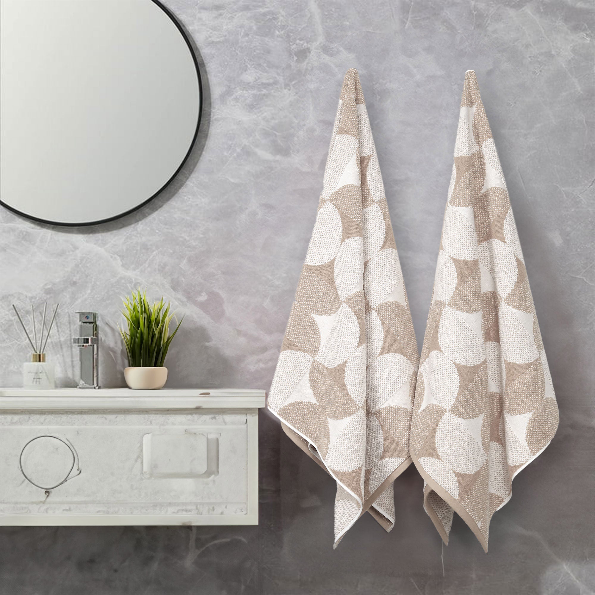 Izzy Bath Towel 2-piece Set