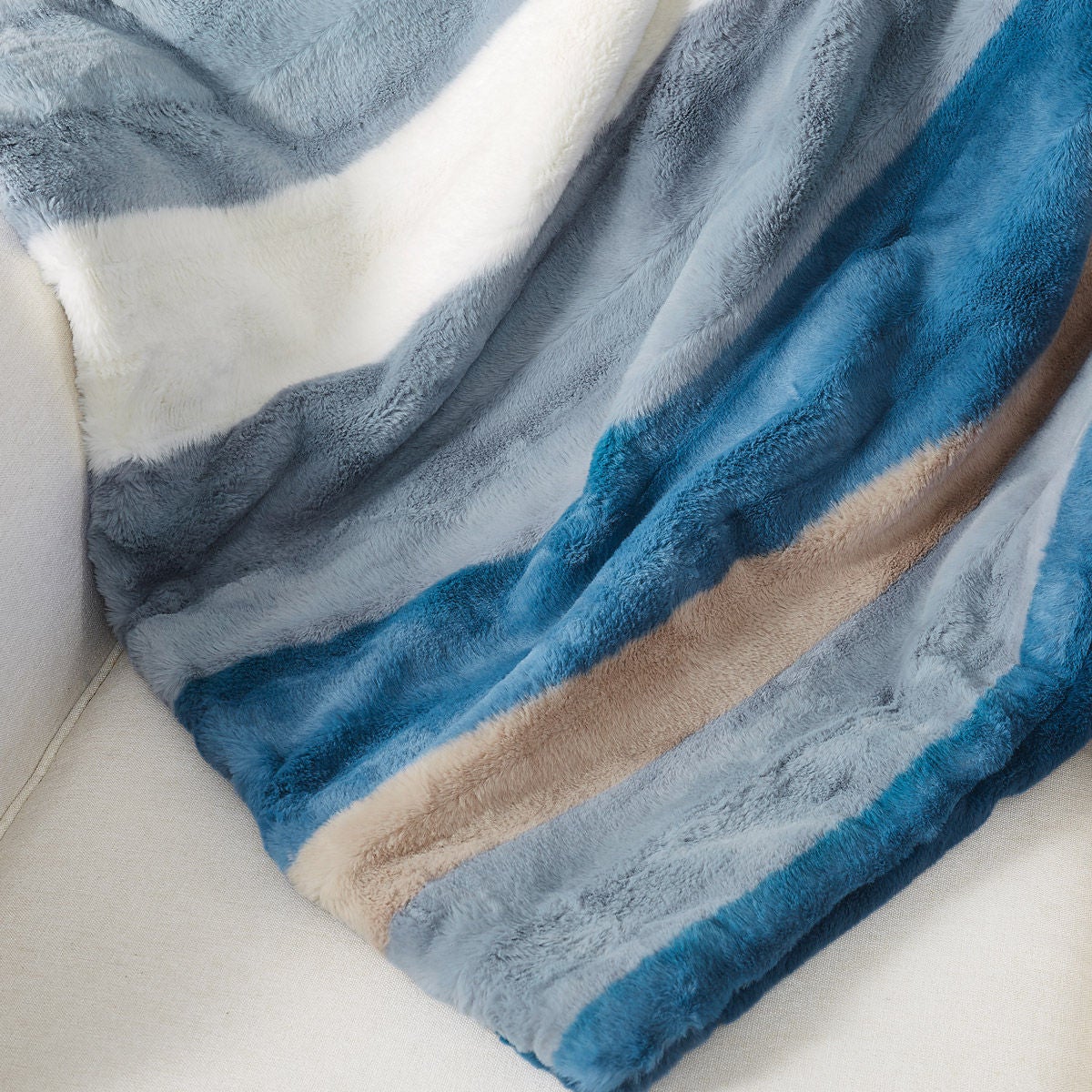 Brooklyn Loom Rugby Stripe Throw