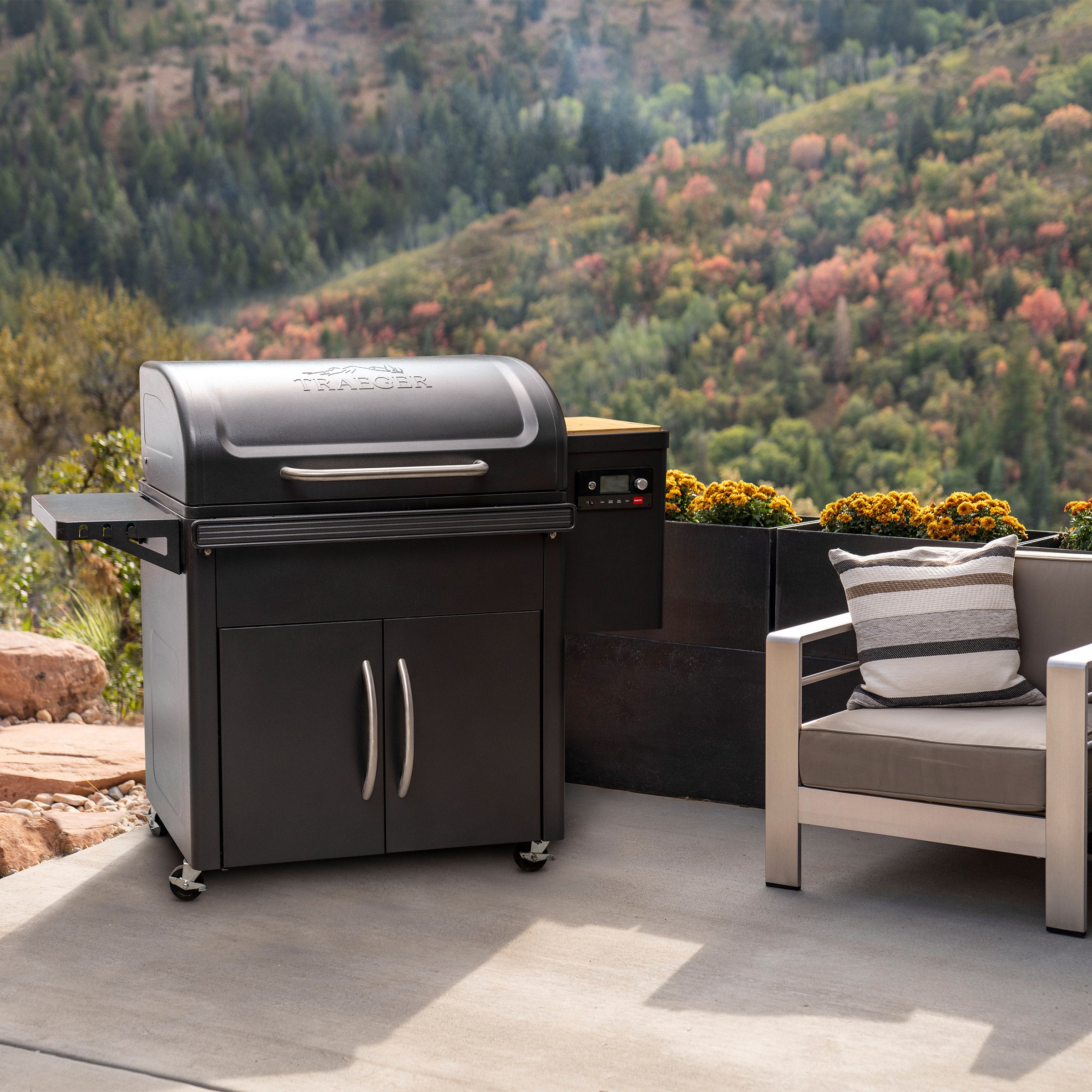 Traeger Silverton XL Pellet Grill