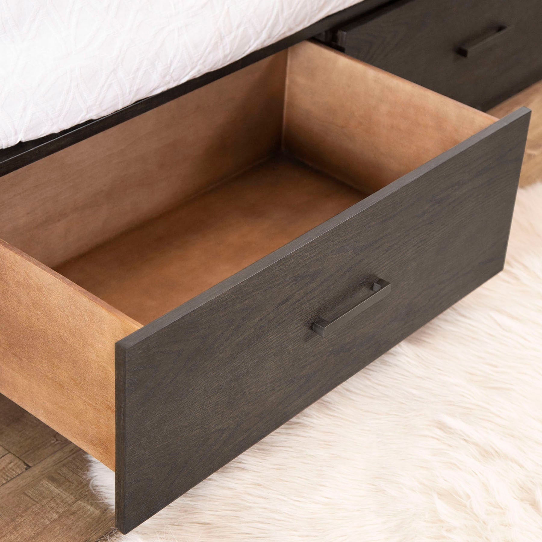 Torano 3-piece Queen Bedroom Set