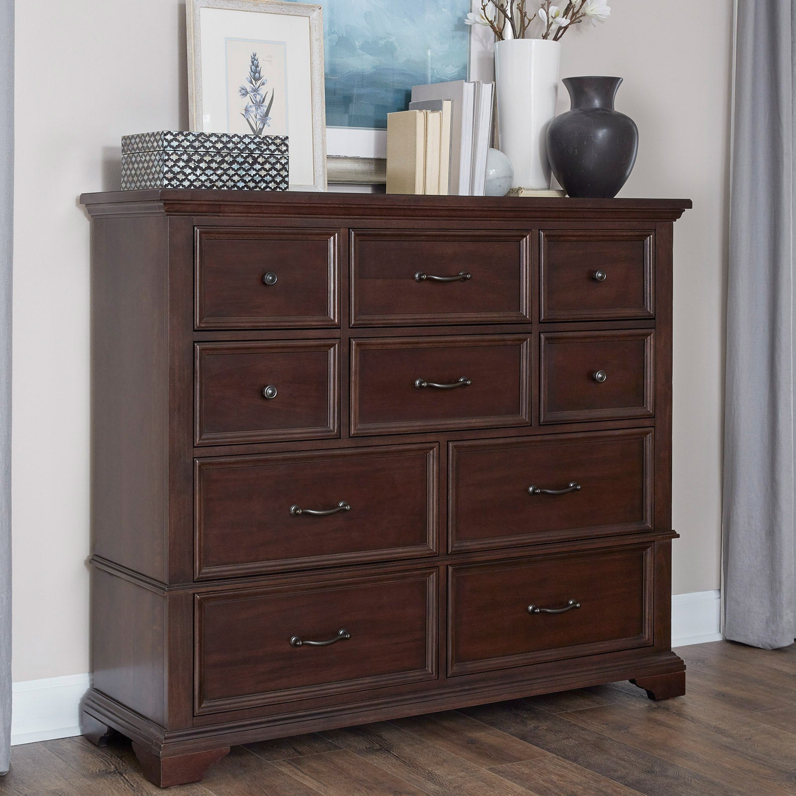 Fergus Gentleman’s Chest