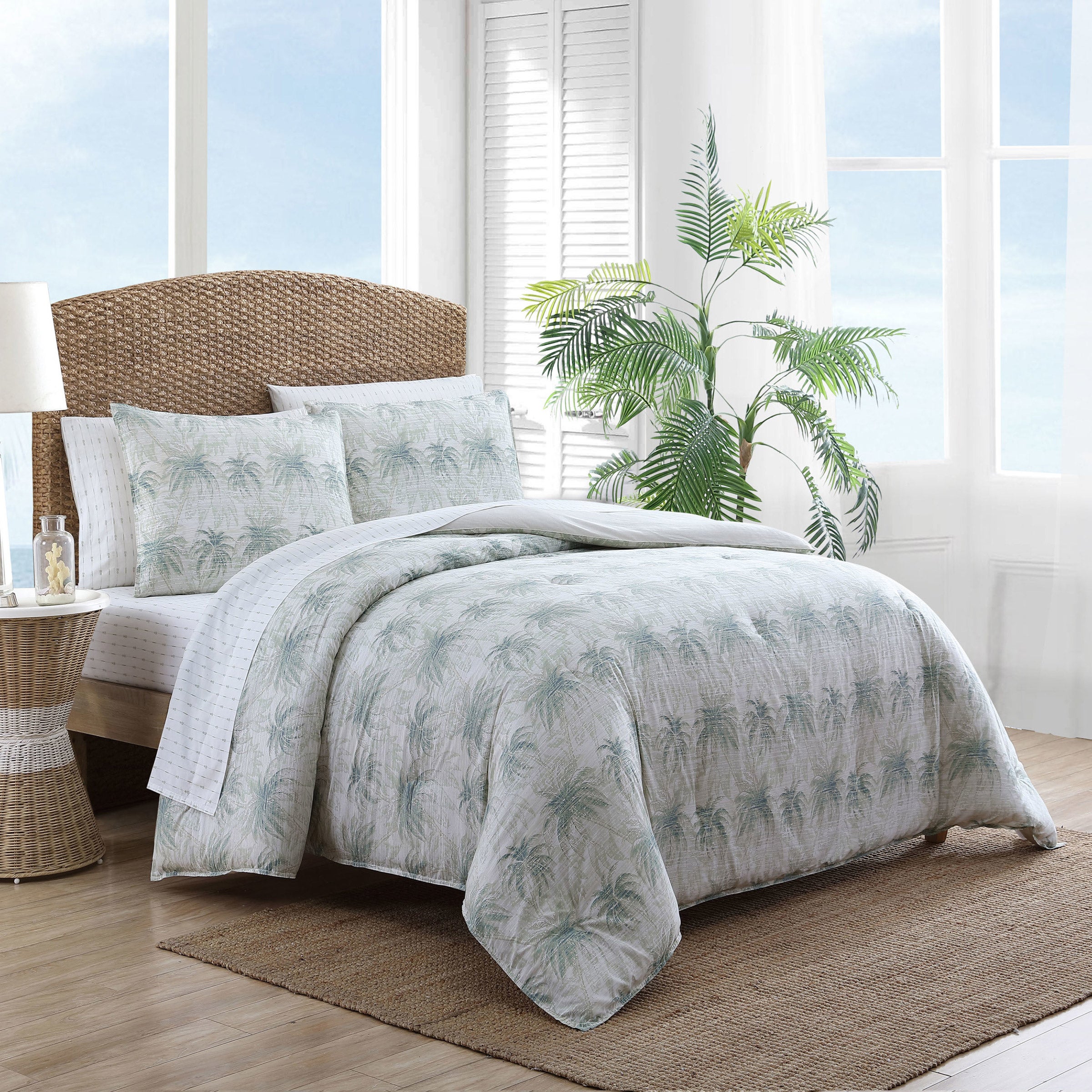Tommy Bahama 3-piece Comforter Set, Distressed Palm Green
