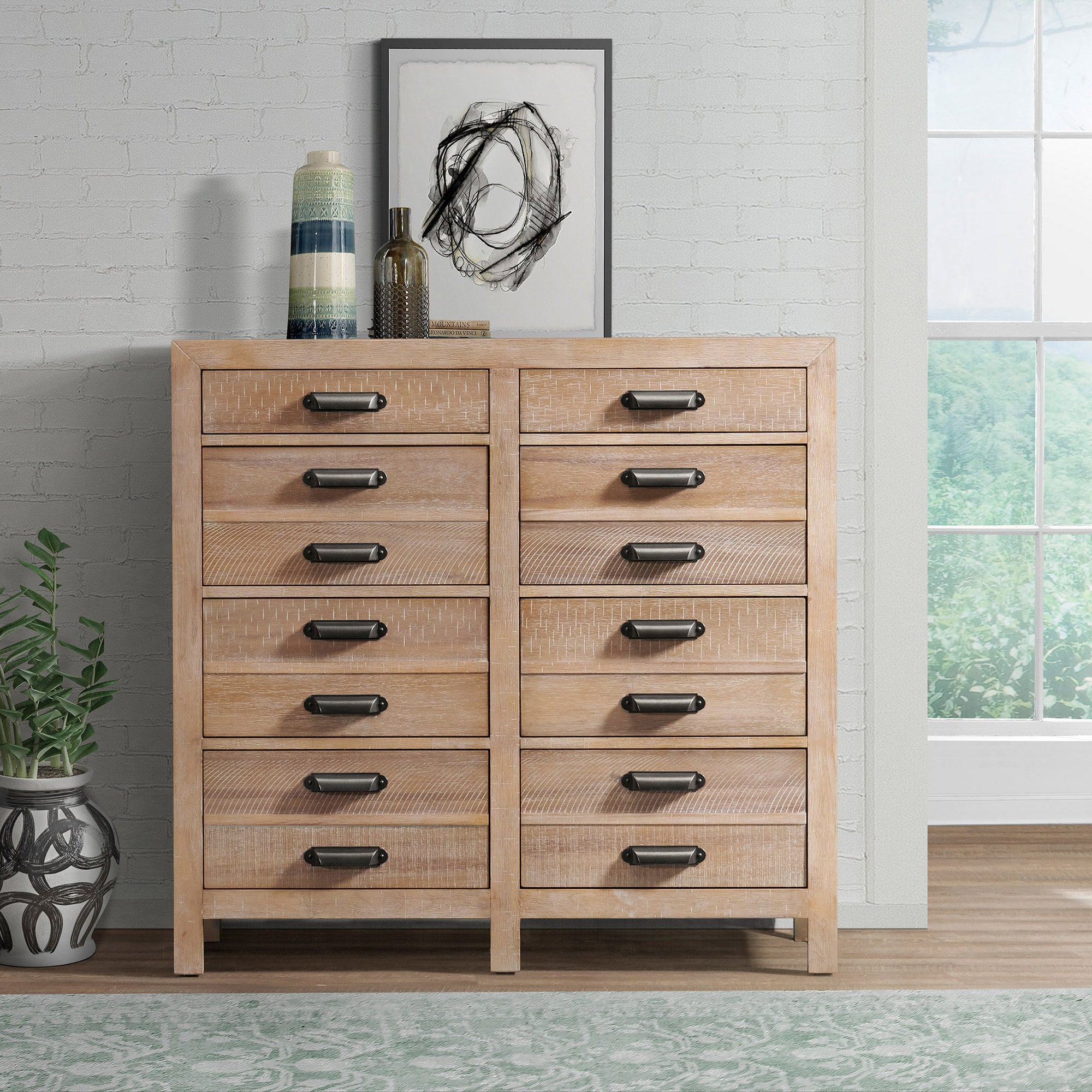 Edison Gentleman's Chest