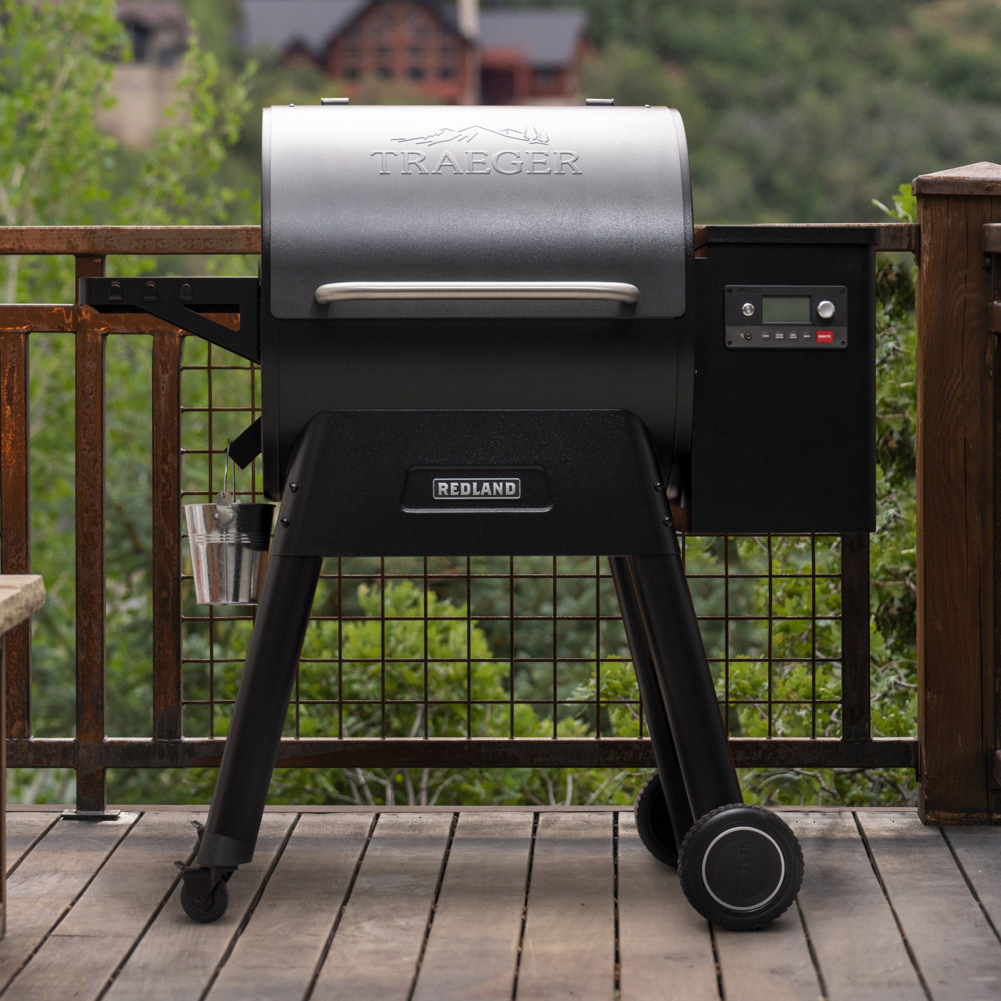 Traeger Redland Pellet Grill