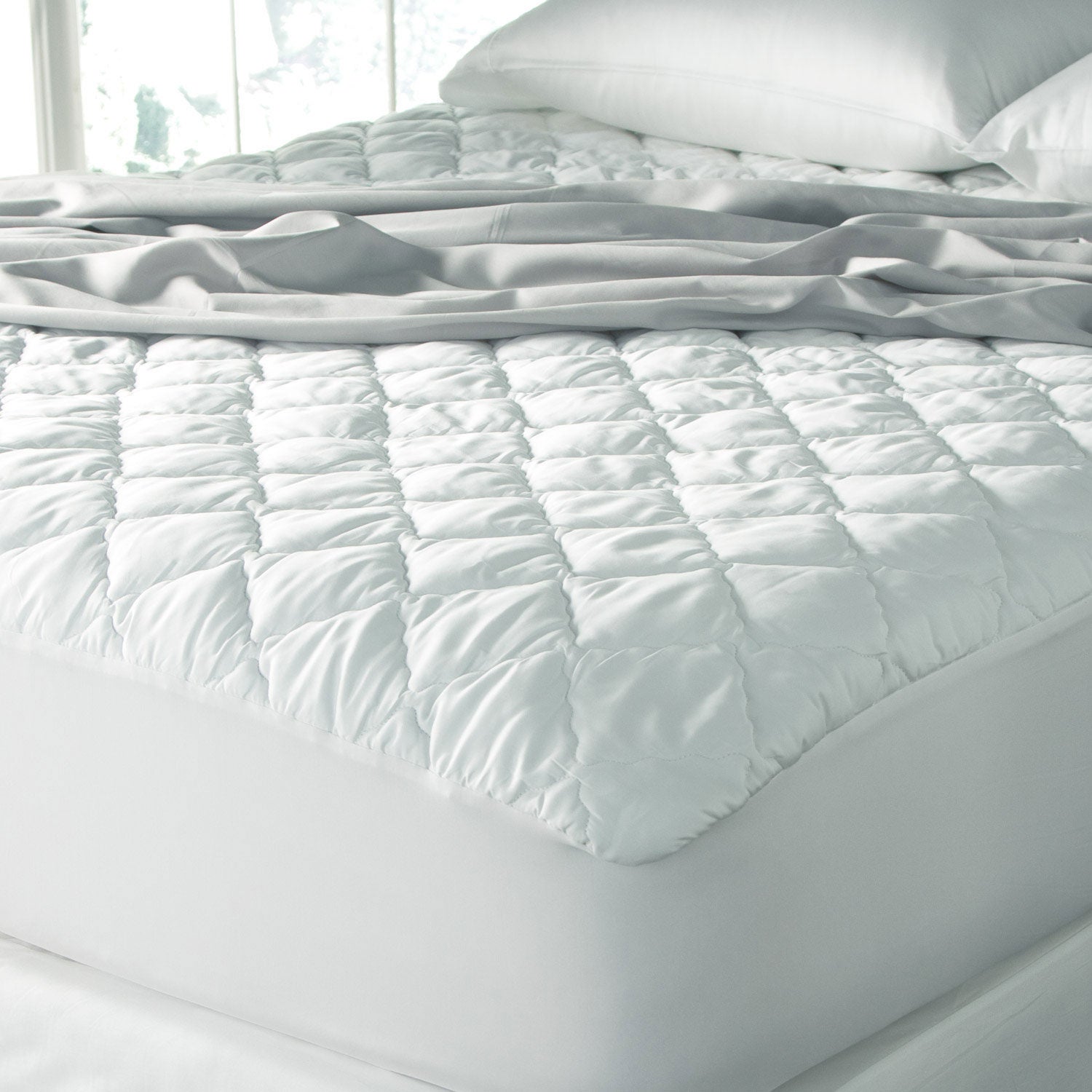 Tommy Bahama 1" 400TCTriple Protection Waterproof Mattress Pad