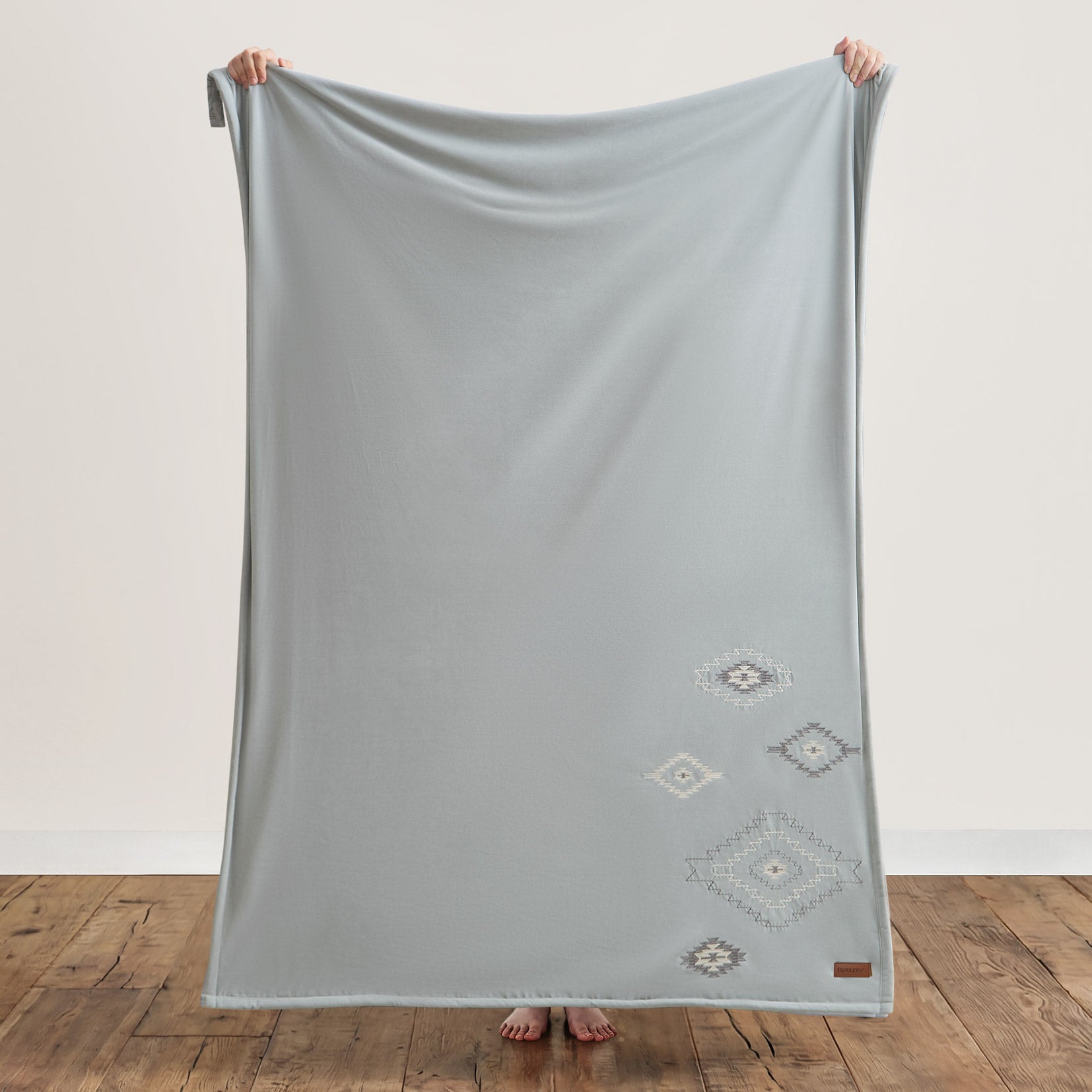 Pendleton Crystal Springs Throw