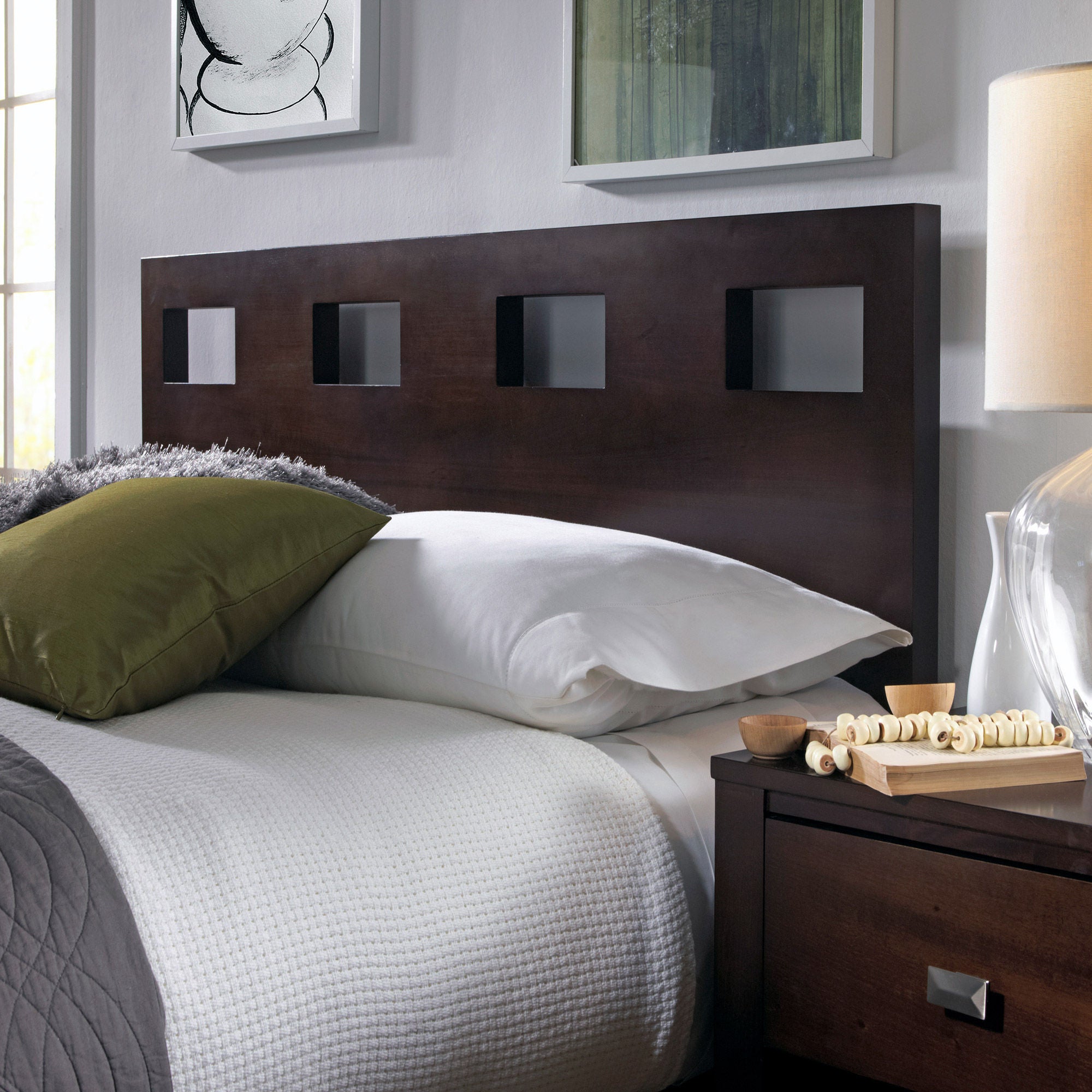 Paxton Queen Bedroom Collection
