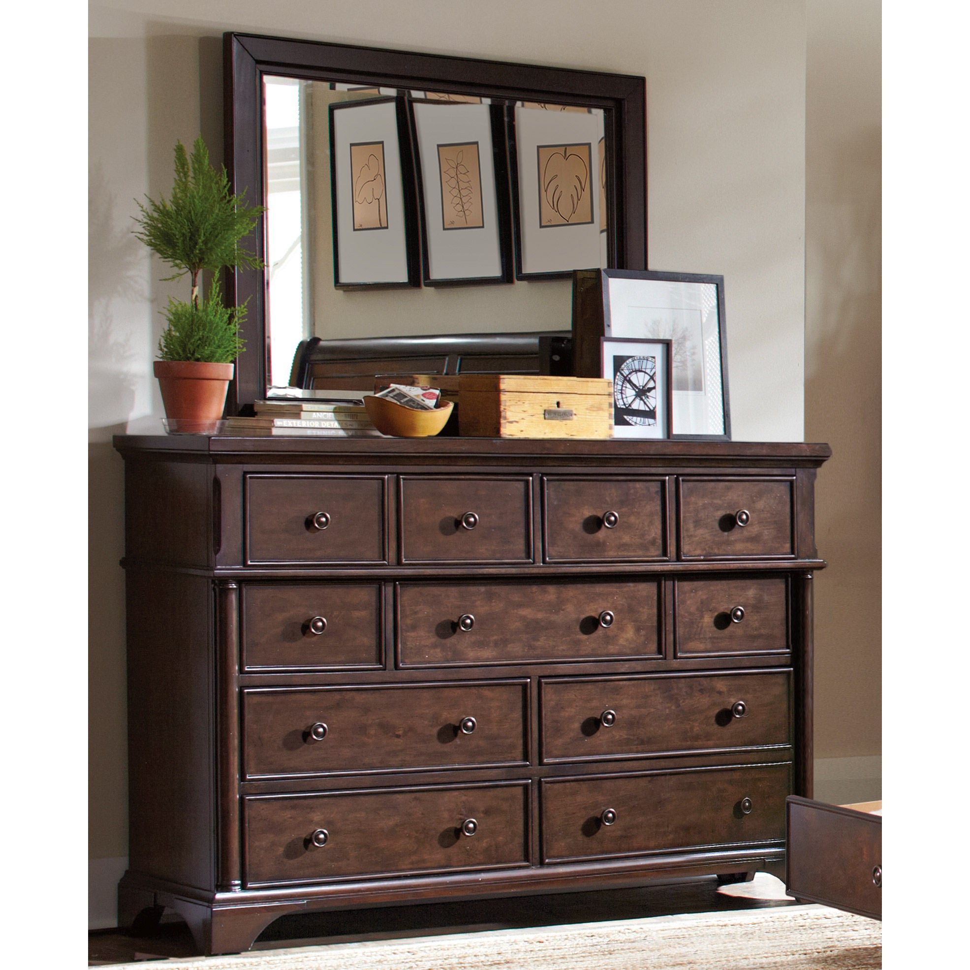 Brownstone Chesser and Mirror
