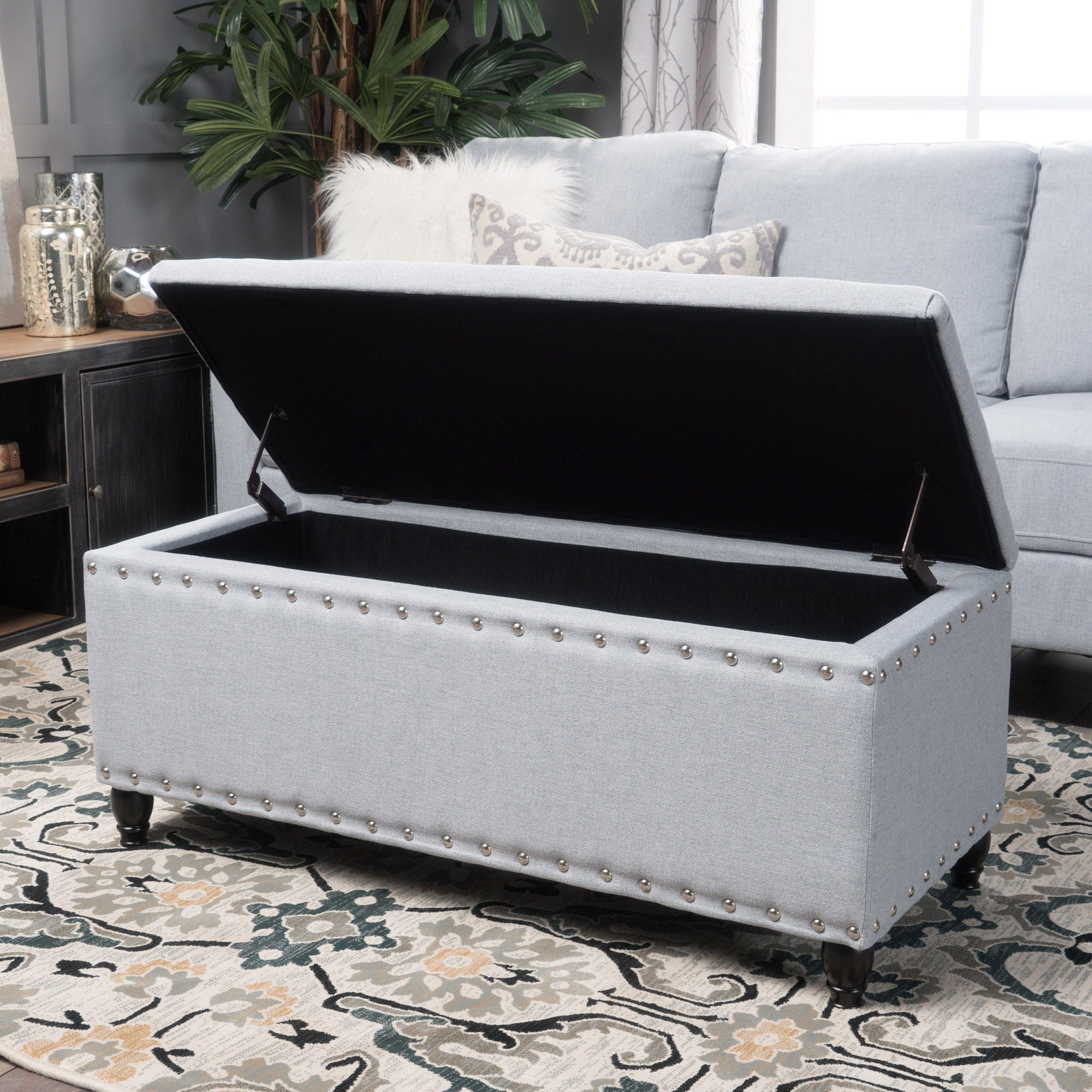 Iris Storage Bench