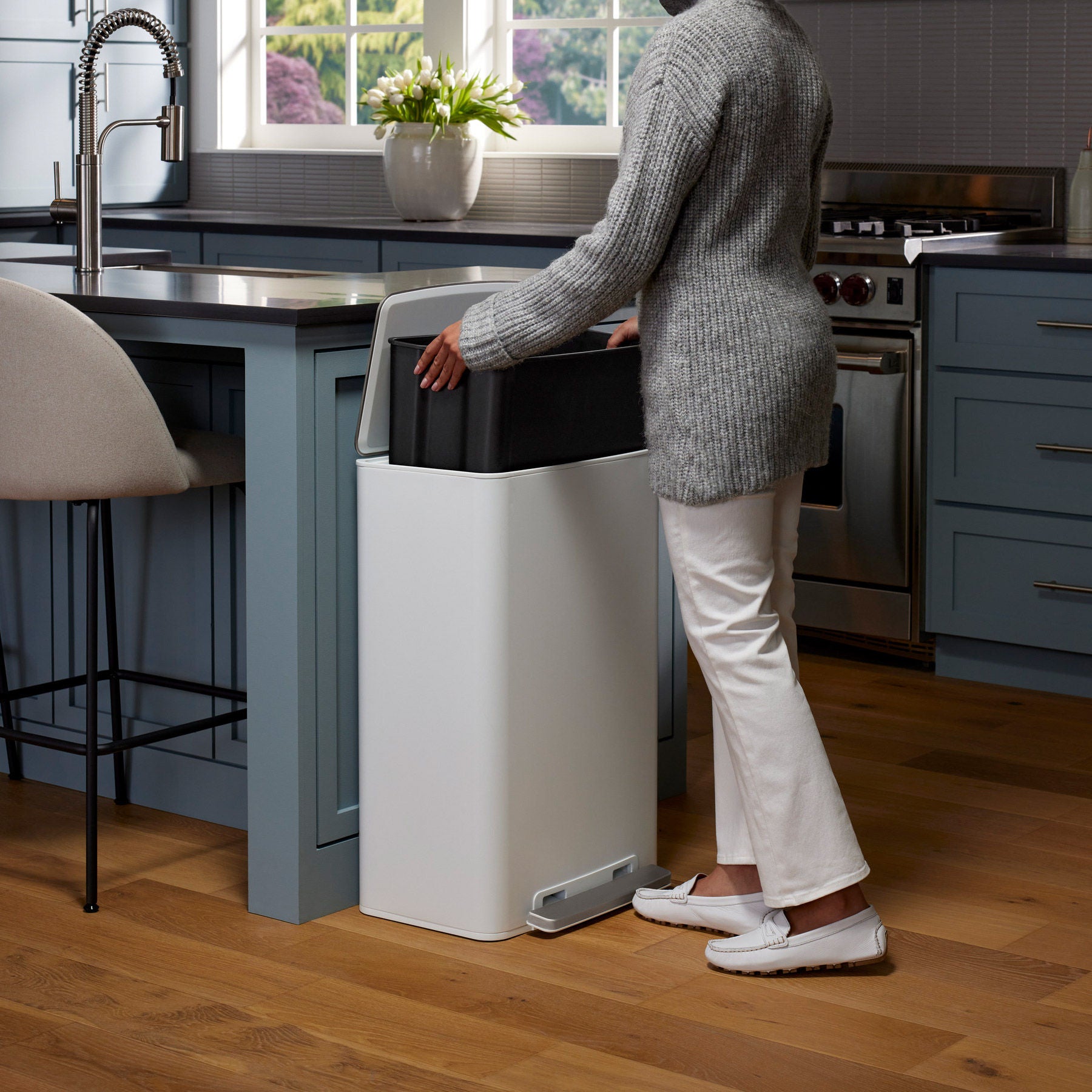 Kohler 47L Step Trash Can