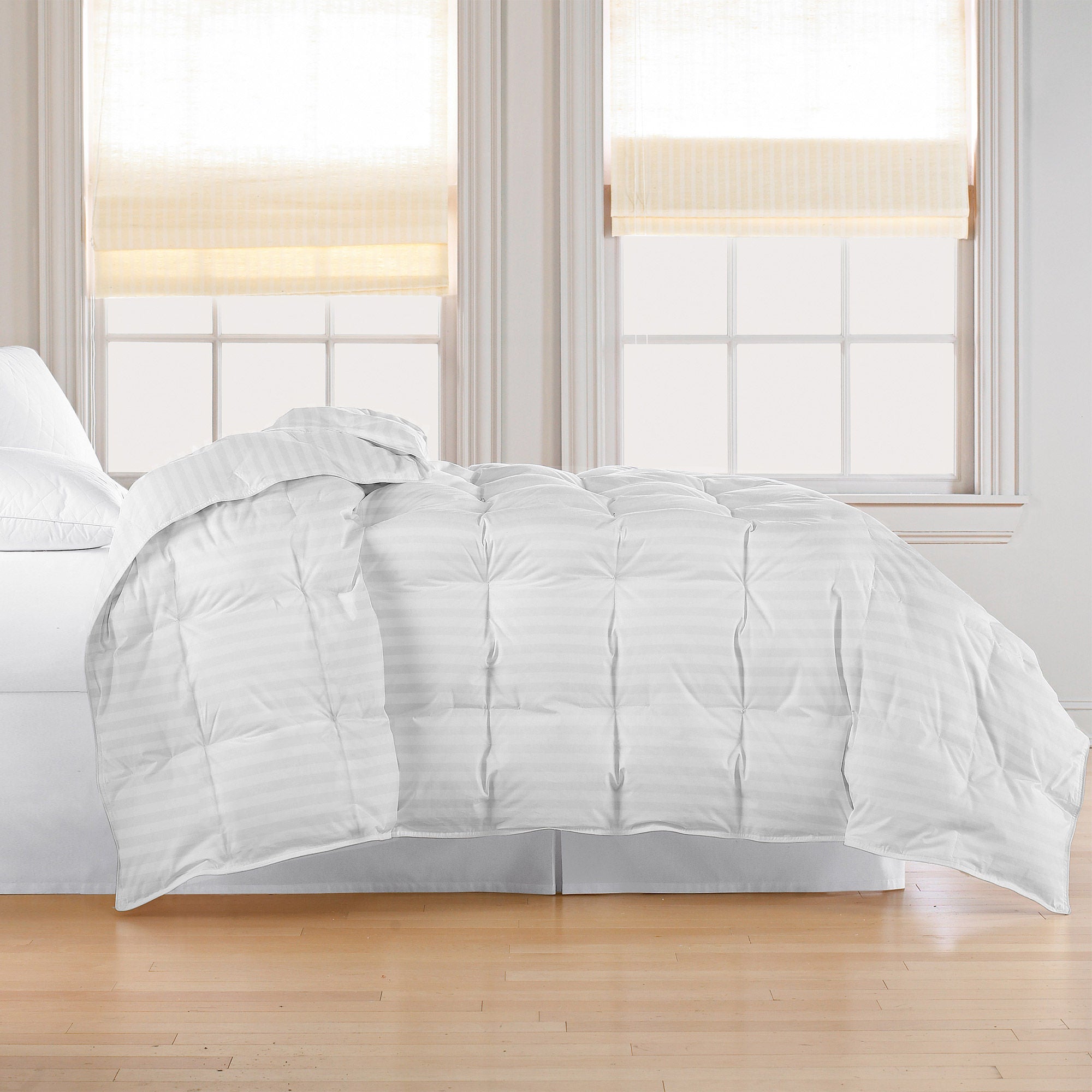 Hotel Grand All-Season Feather and Down Comforter