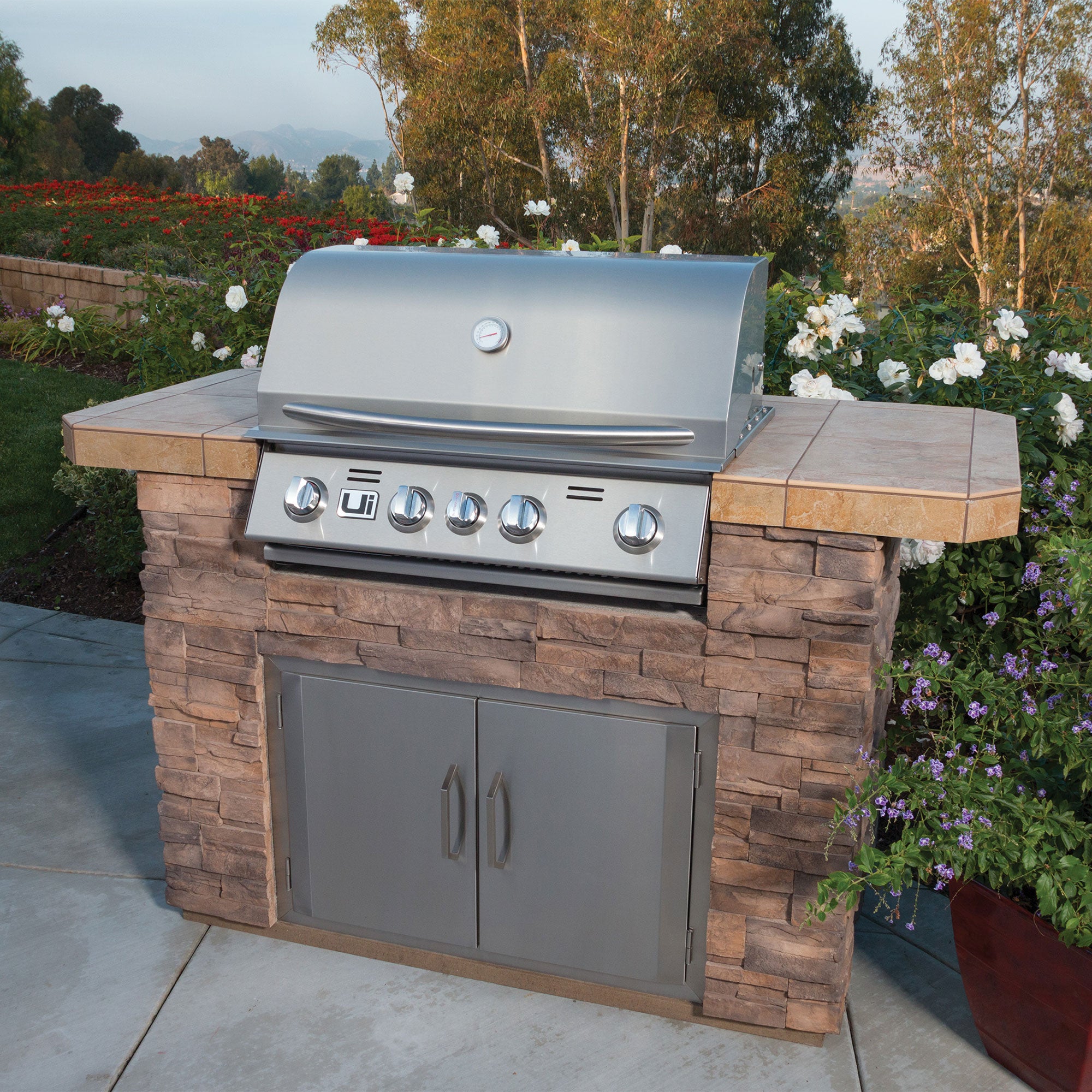 Urban Islands 4-Burner Rock Island Grill