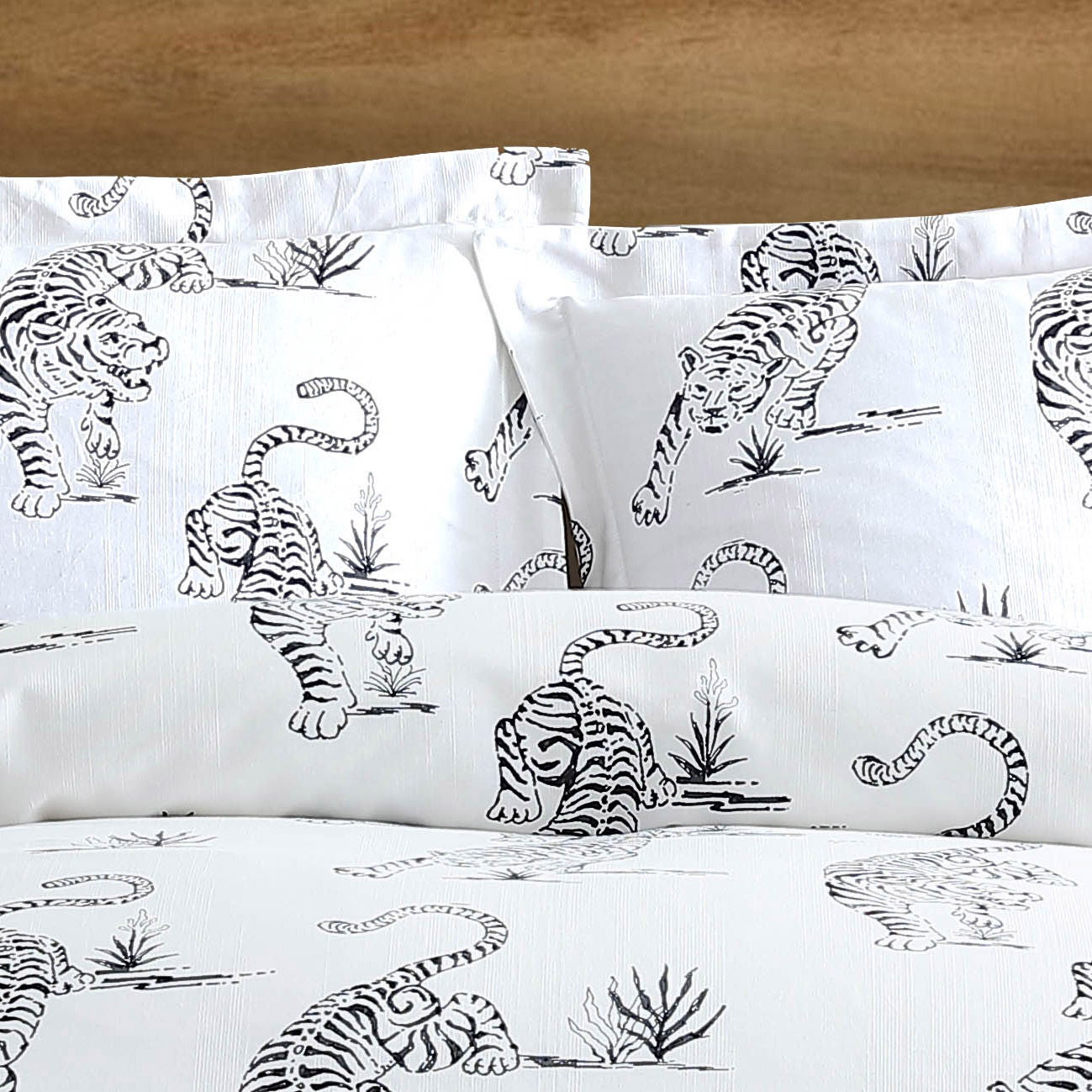 Haven Lane Tiger 3-piece Comforter Set