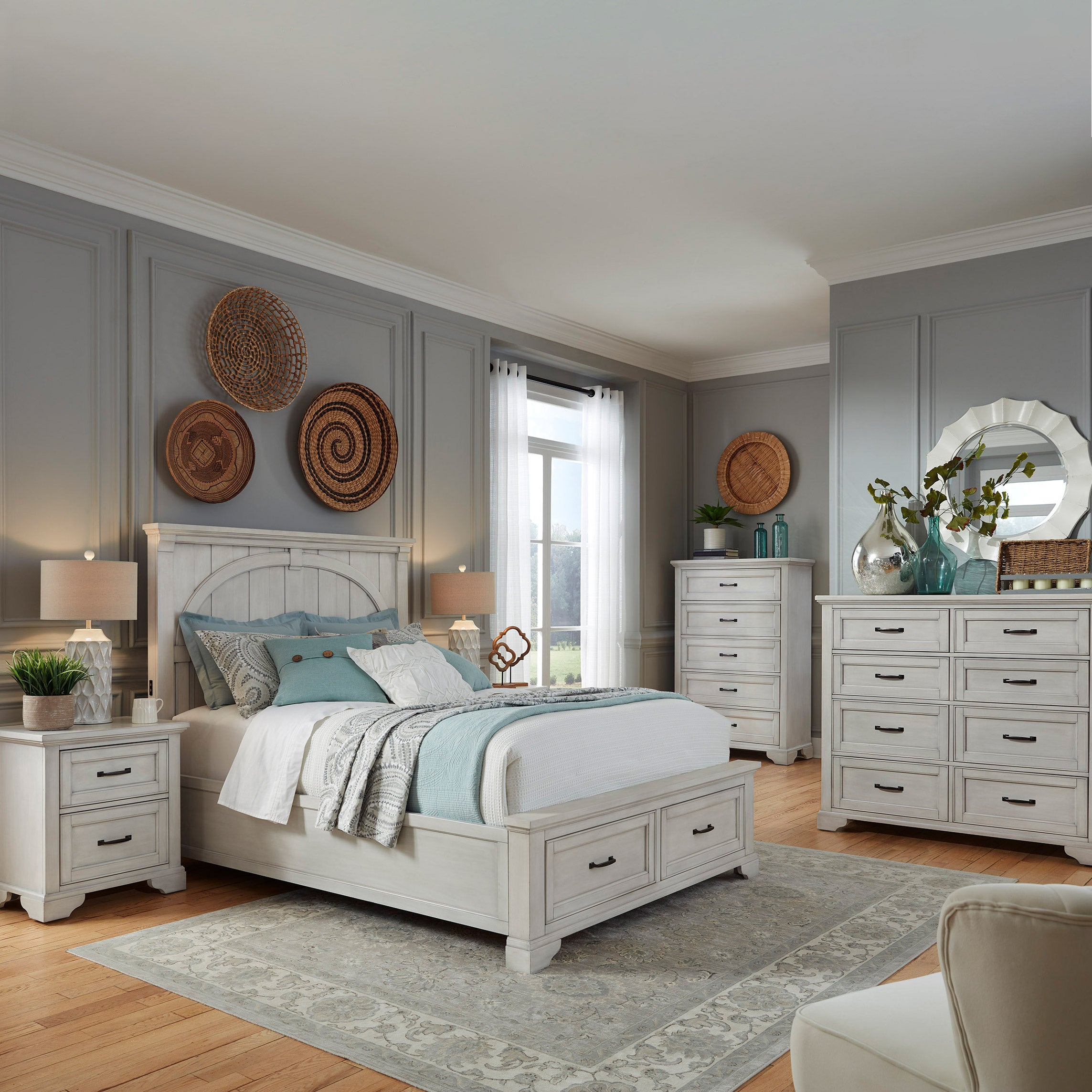 McKinley 5 Drawer Chest