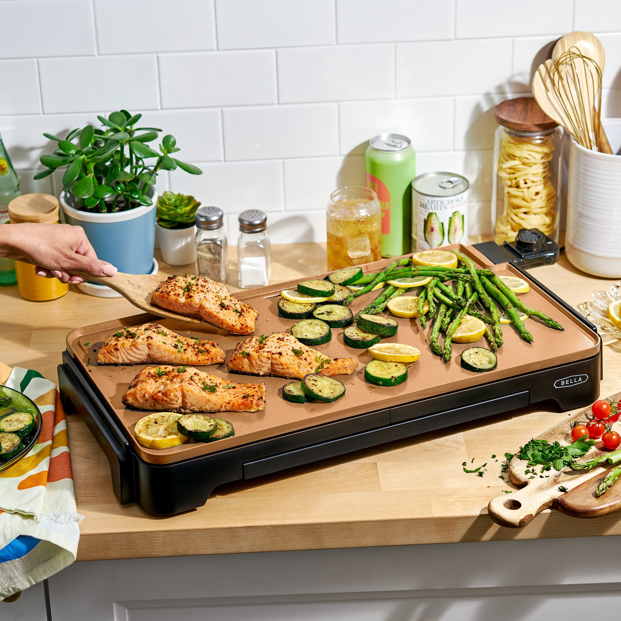 bella XL Ceramic Griddle with Warming Tray