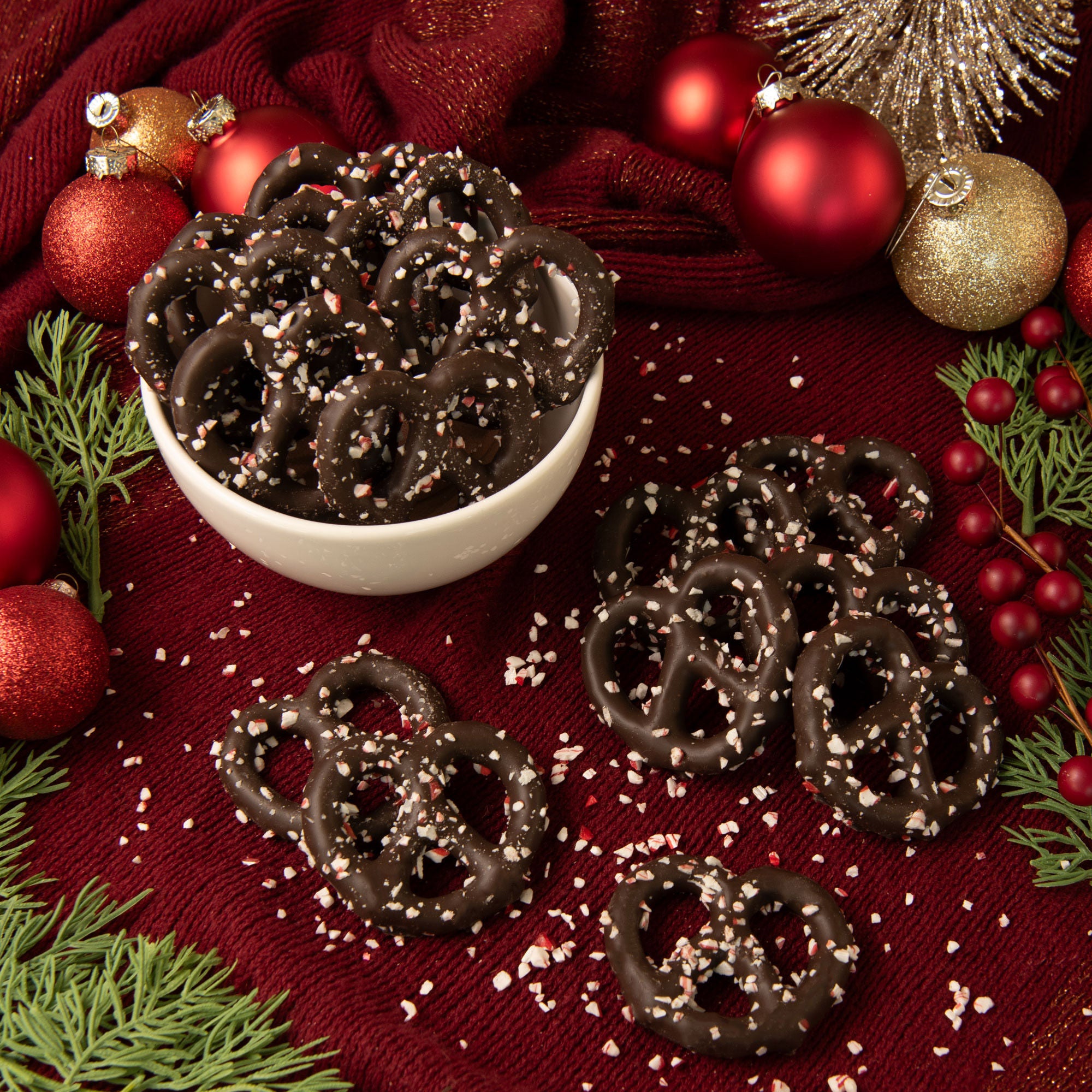 Sweet Penny, Holiday Peppermint Pretzel Assortment, 30-count