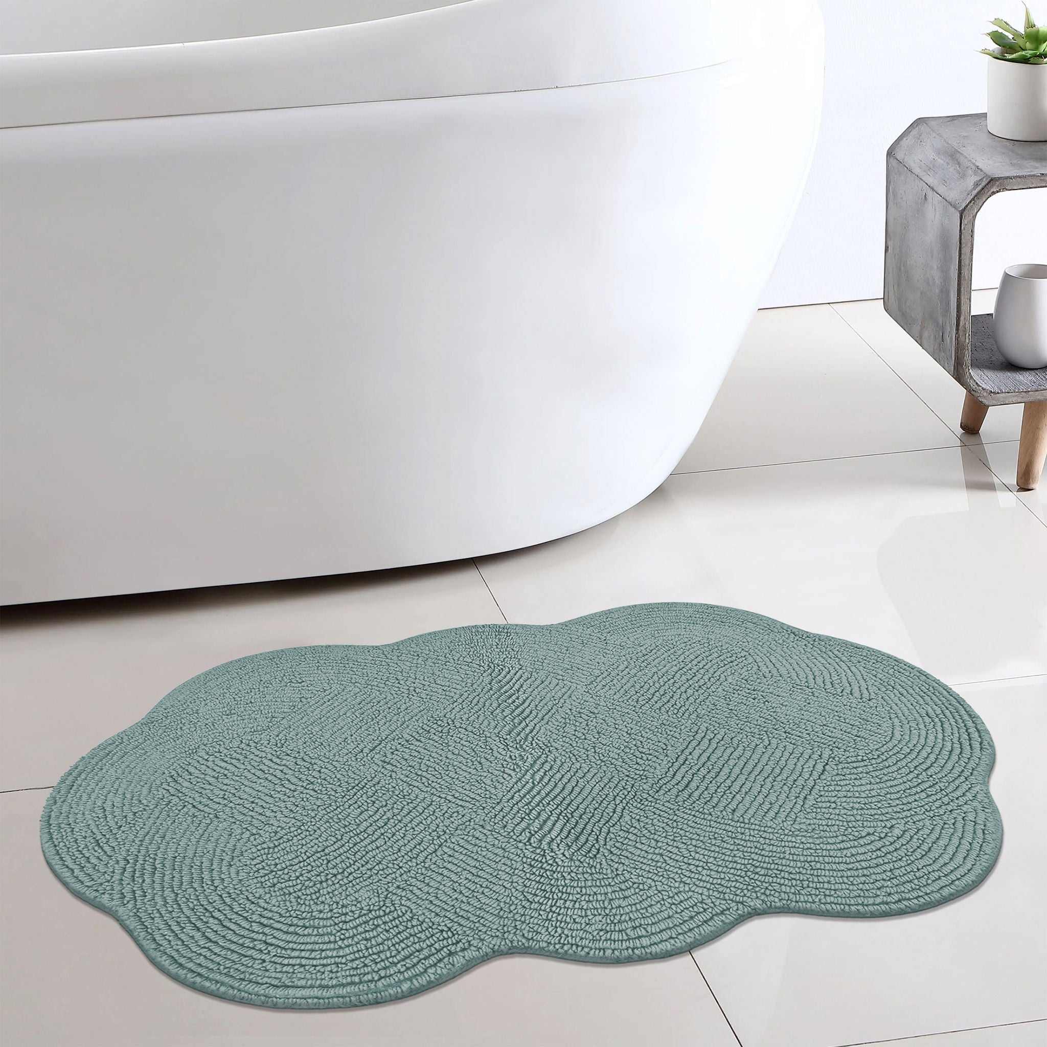 Scallop Tufted Bath Rug