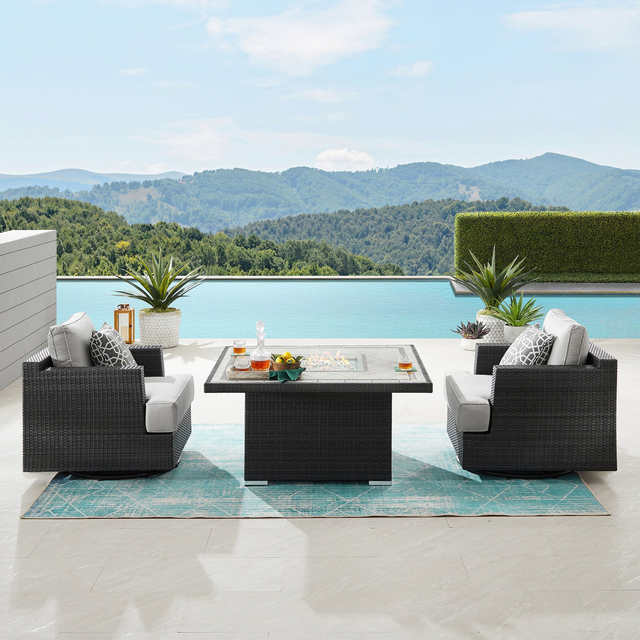 Sirio Niko 5-piece Outdoor Patio Fire Chat Set