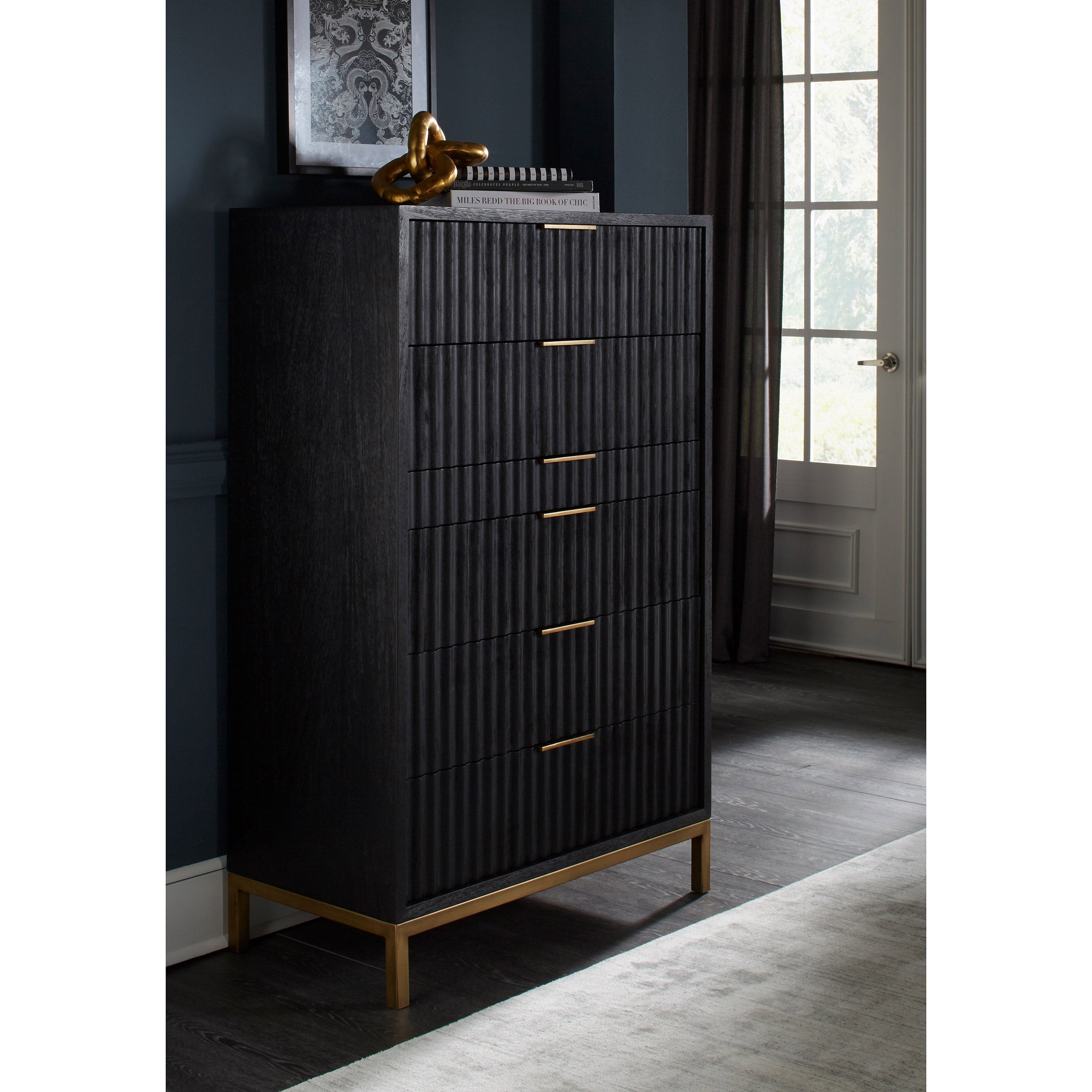 Bostiri Queen Bedroom Collection