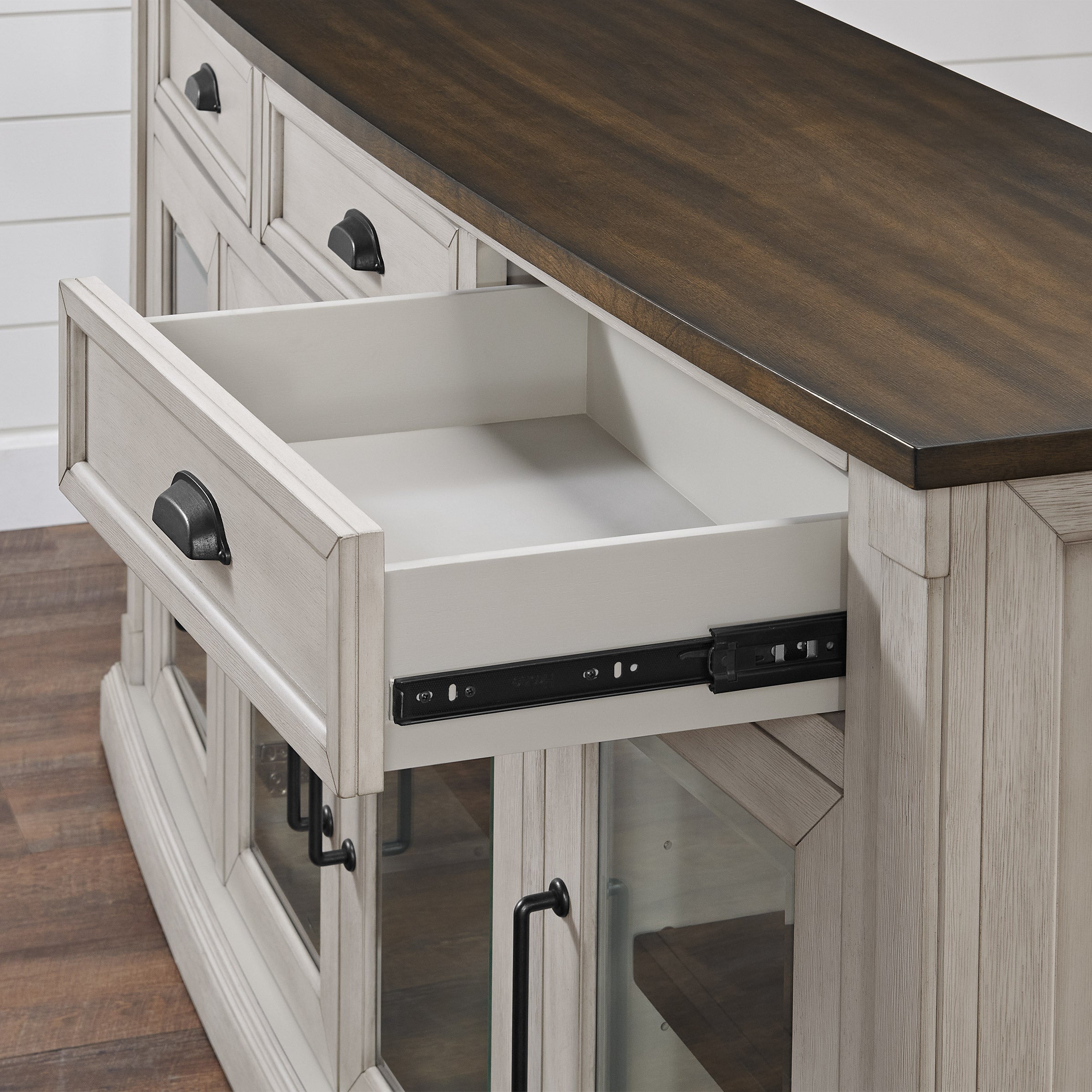Cowlitz 72" Accent Console