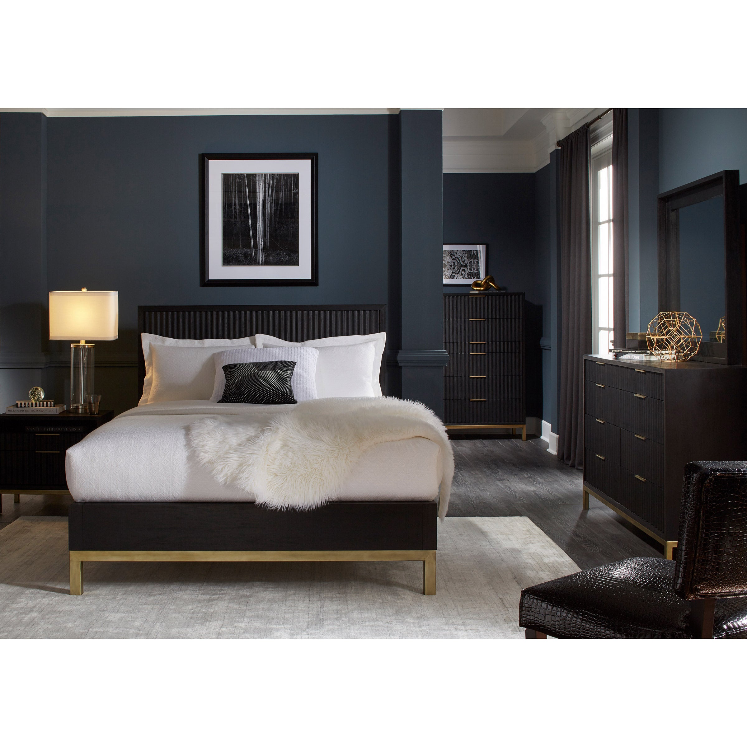 Bostiri Queen Bedroom Collection