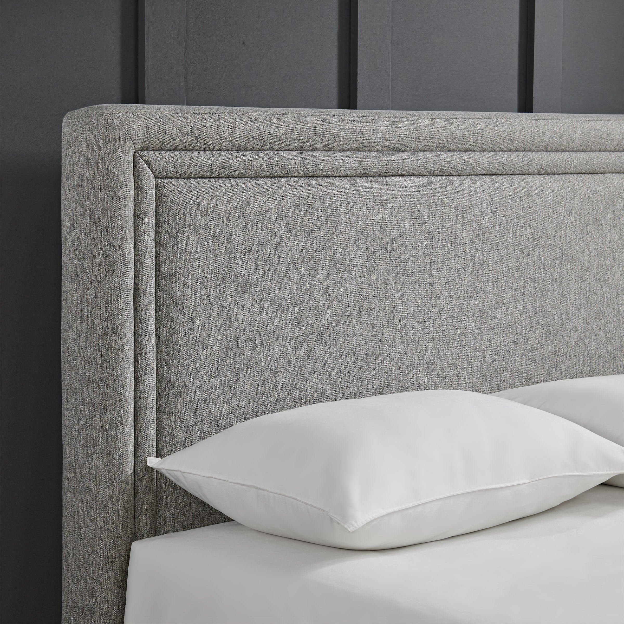 Alice Queen Upholstered Bed