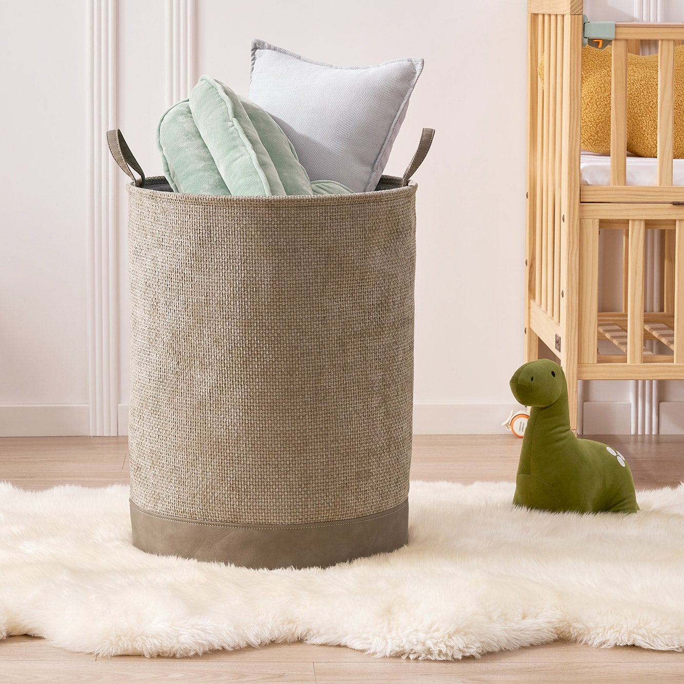 Baum Chelsea Laundry Hamper