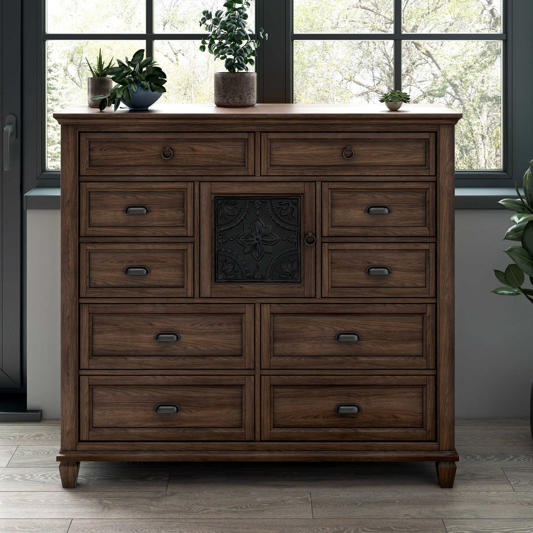 Evanston Gentlemans Chest