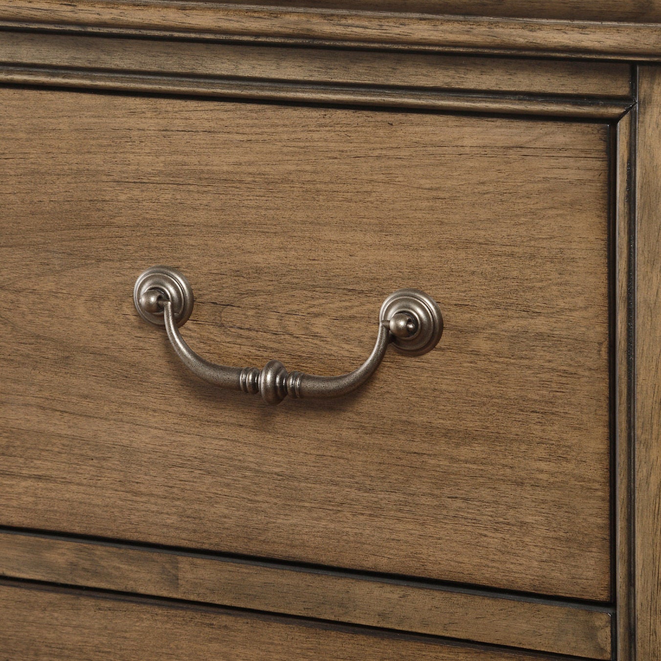 Madeline 4-piece Queen Bedroom Set