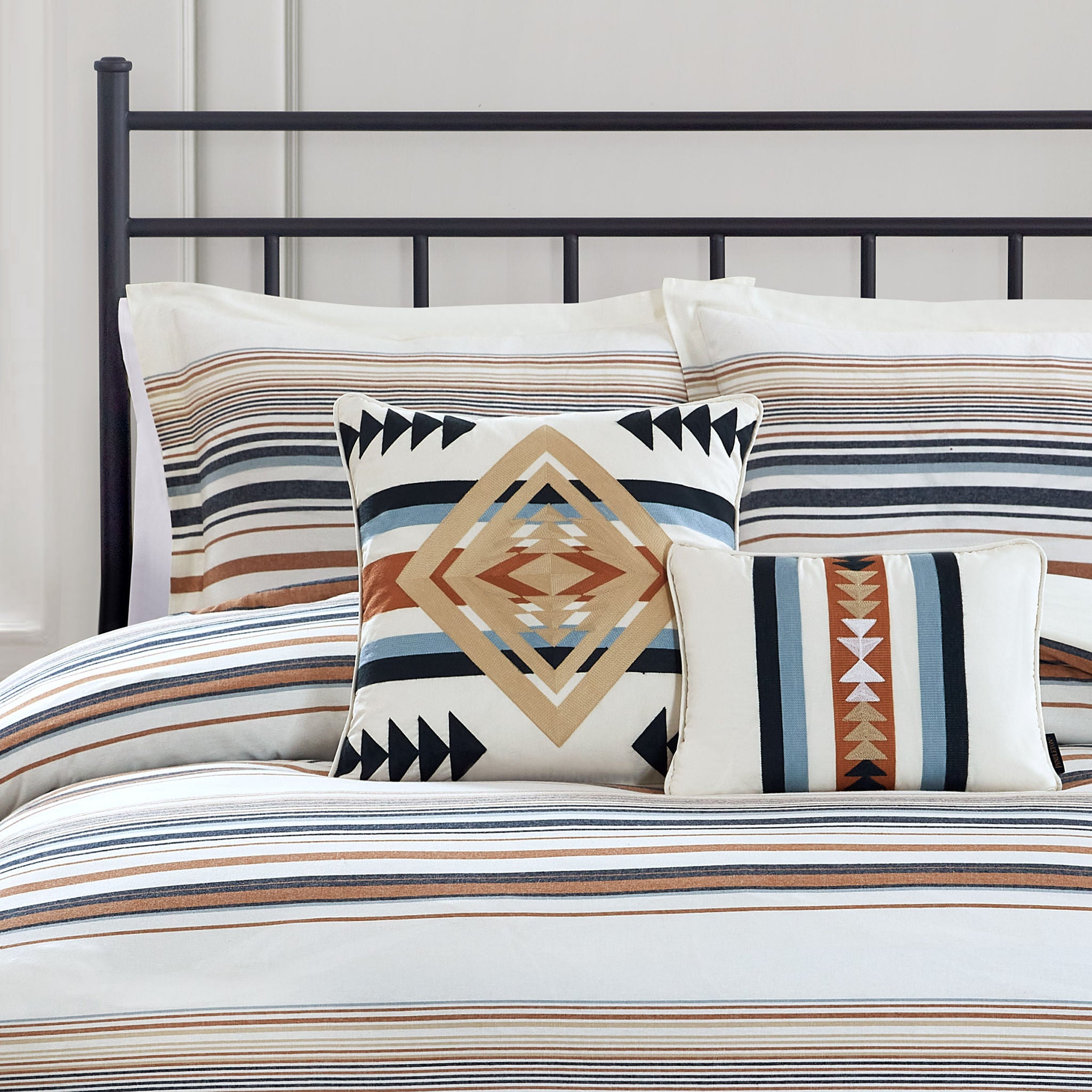Pendleton Savanna Stripe 5-piece Comforter Set
