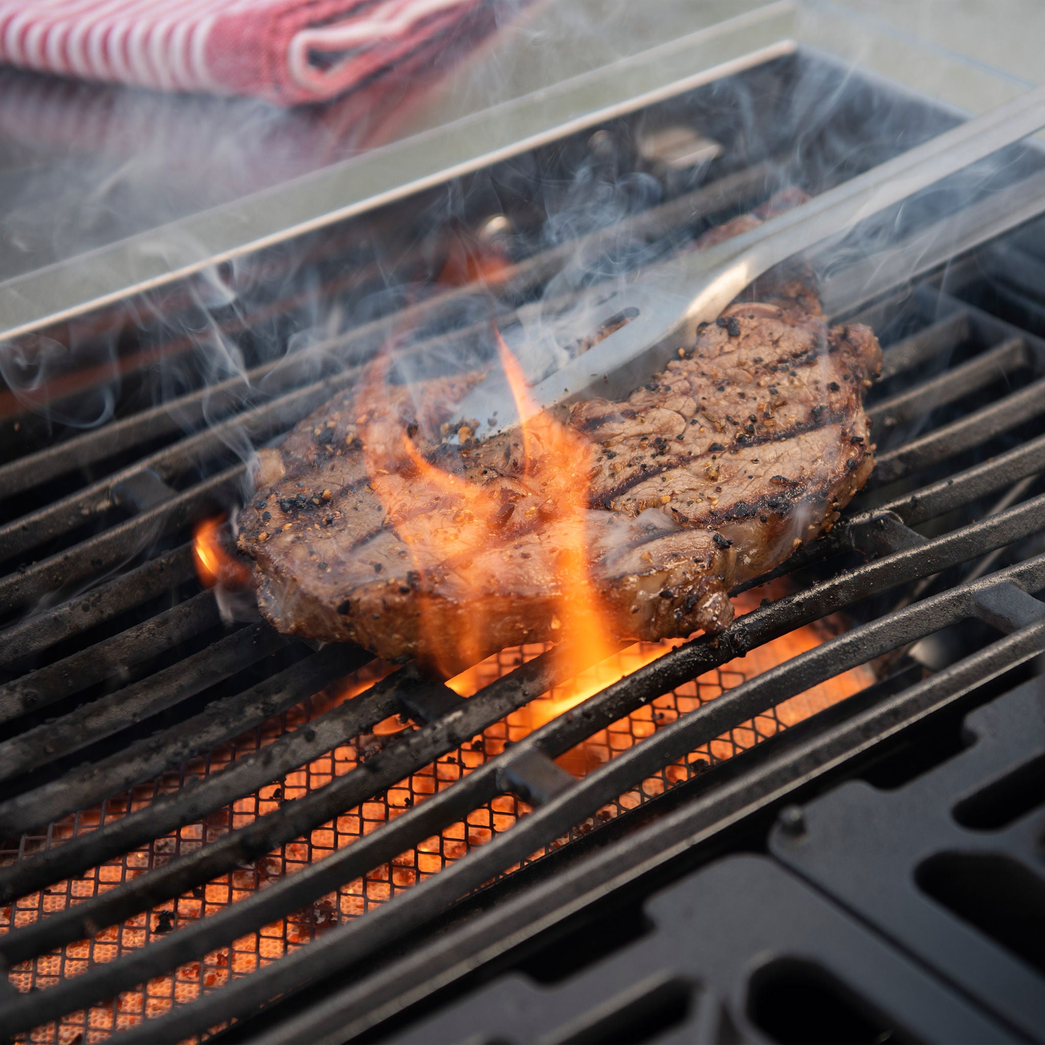 KitchenAid Stone Island 9-Burner Grill