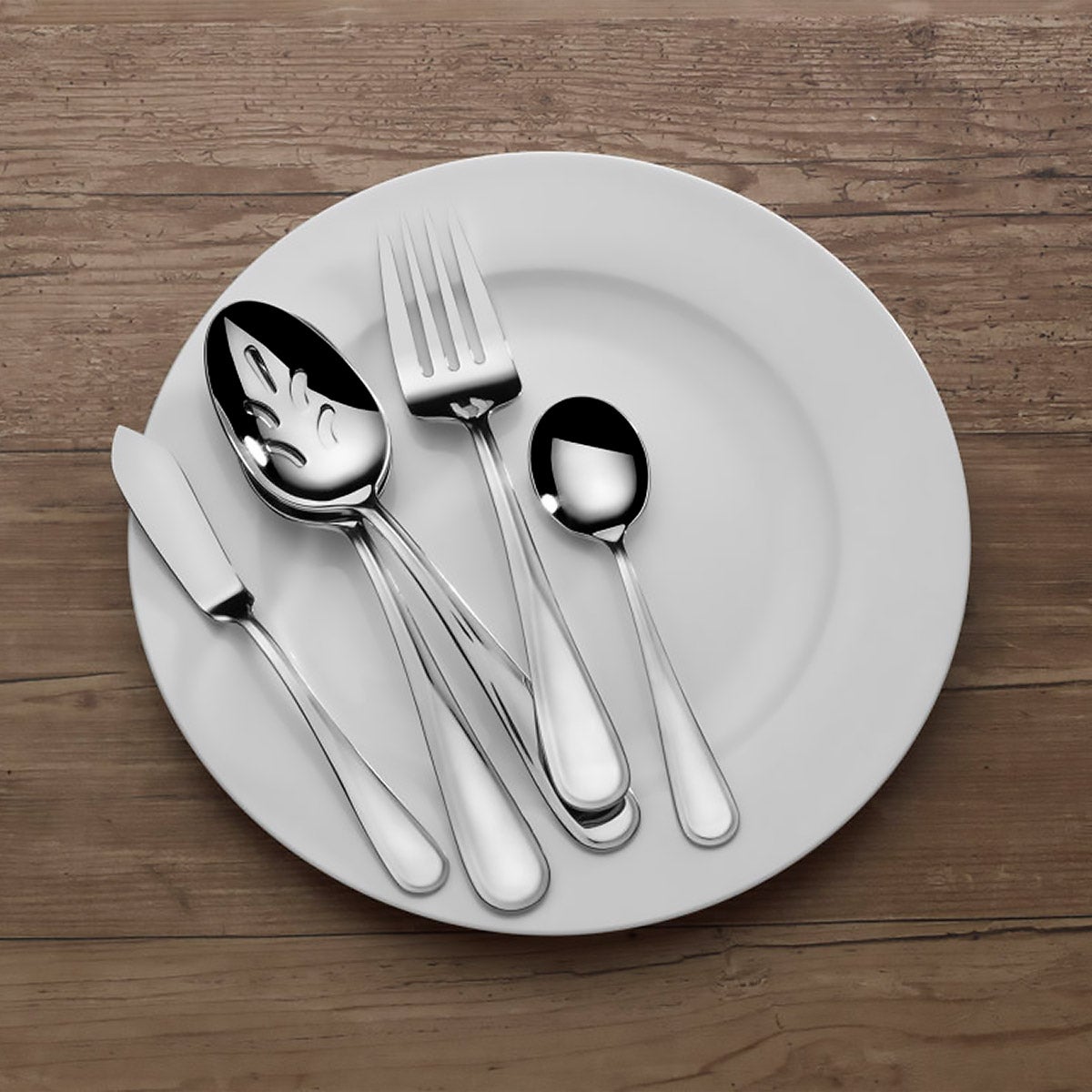 Mikasa Bravo 101-piece Flatware Set
