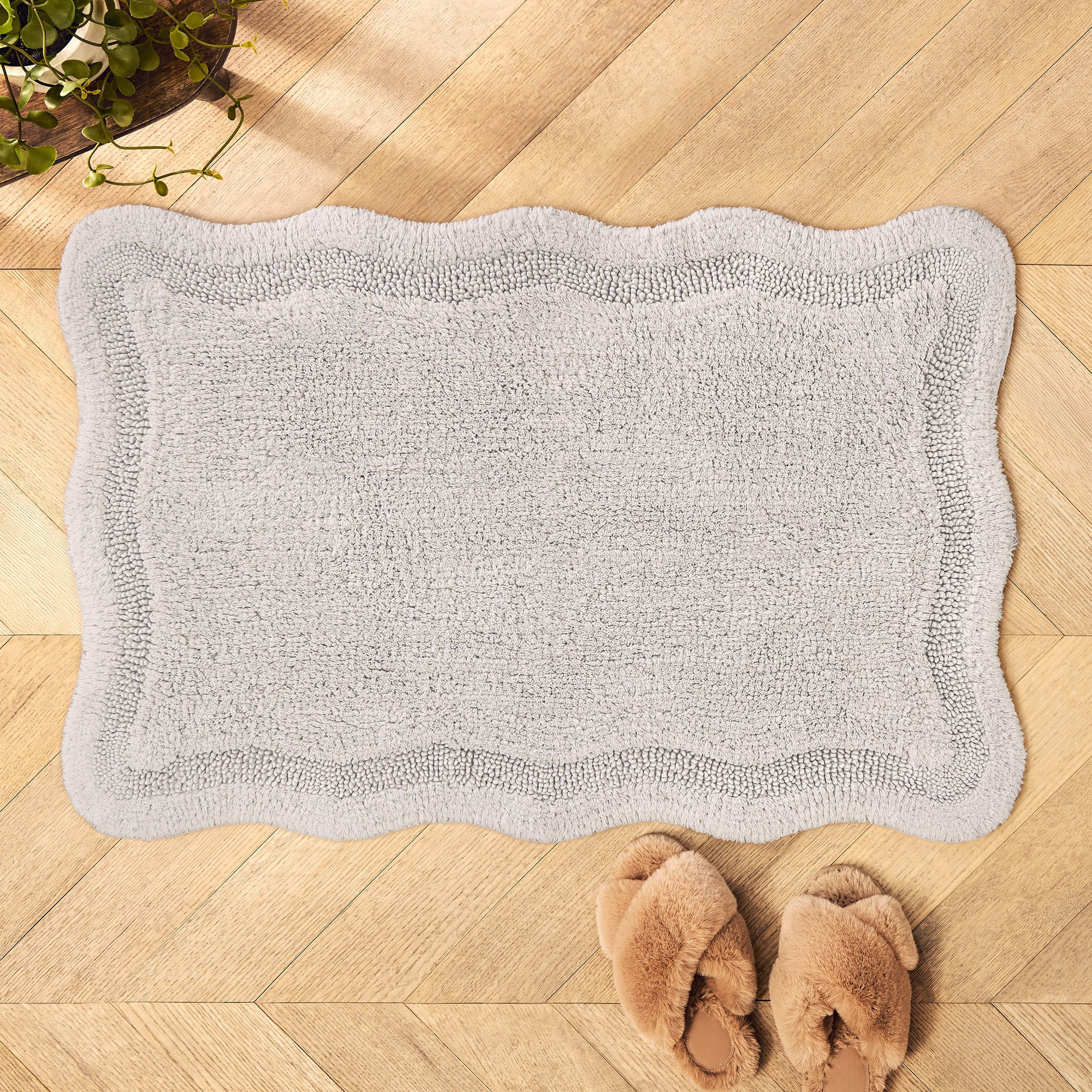 Scallop Bath Rug