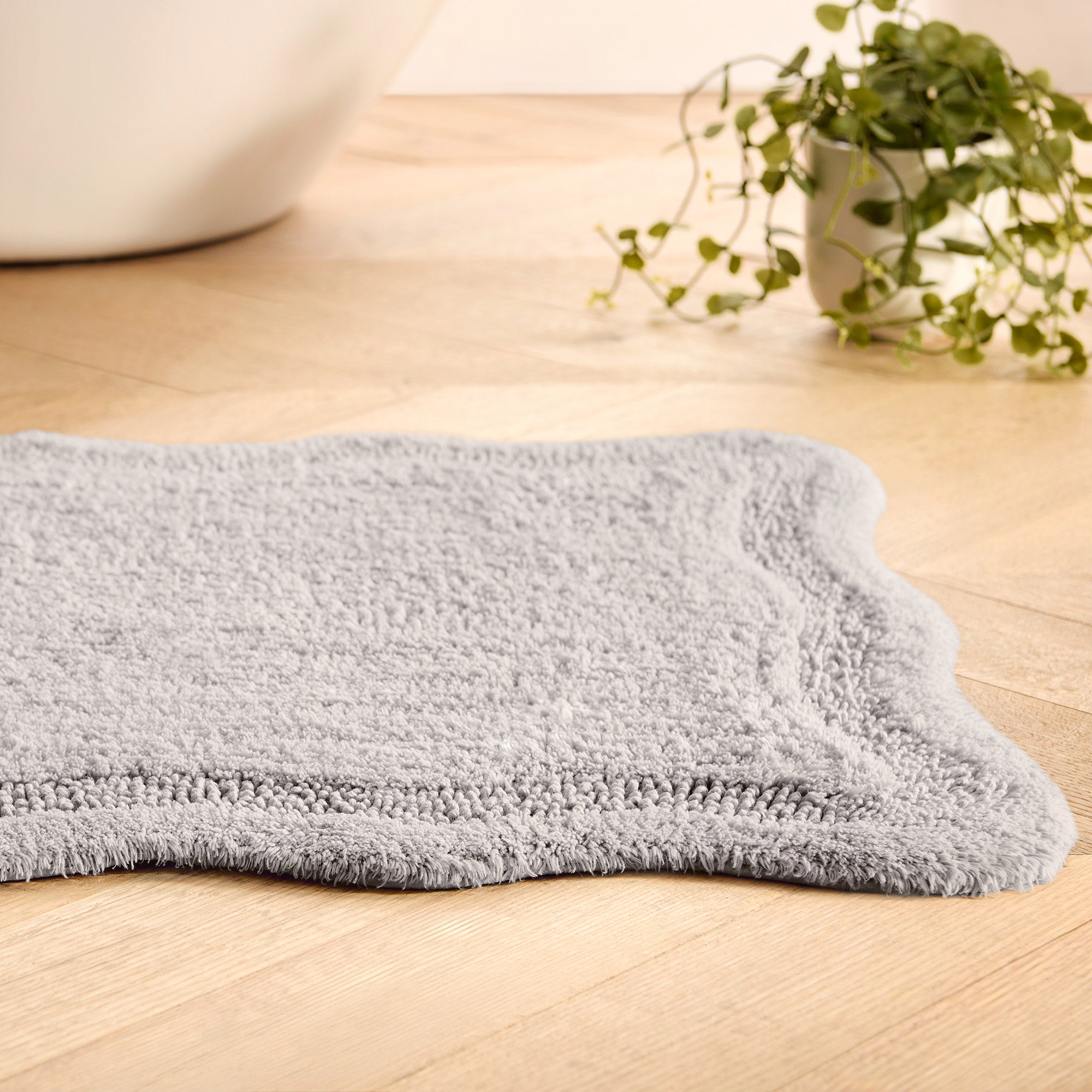 Scallop Bath Rug